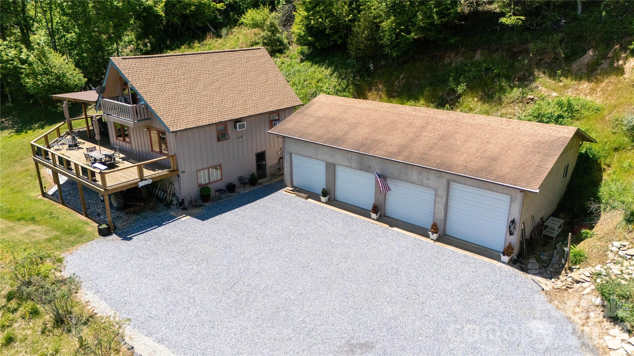 93 Franklin Crest Road — Spruce Pine