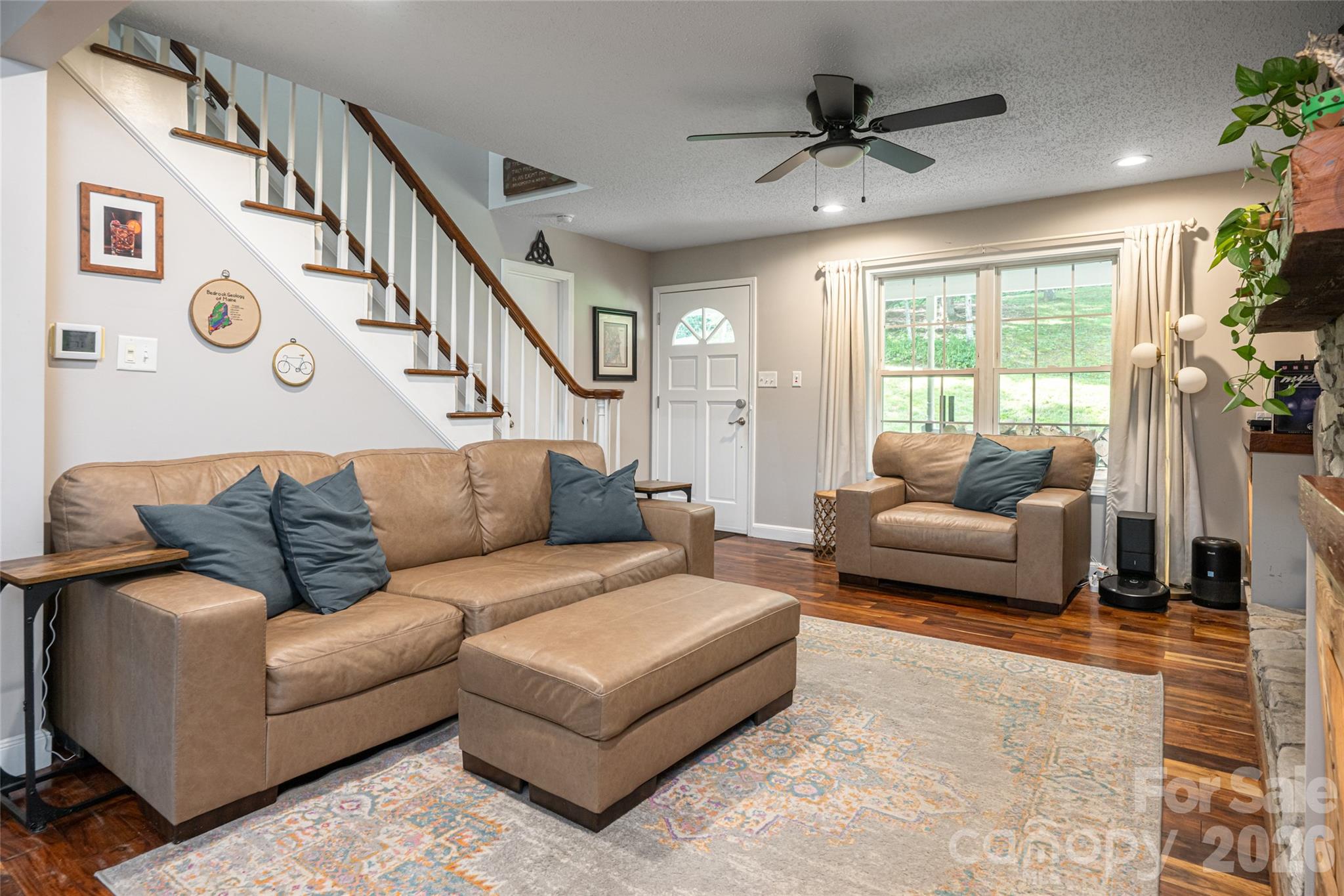8 Coffey Place — Asheville