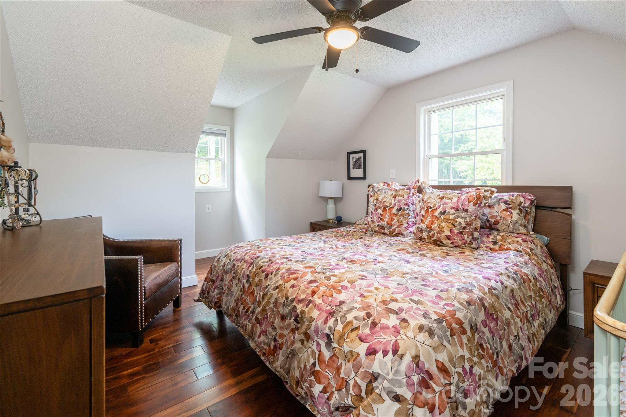 8 Coffey Place — Asheville