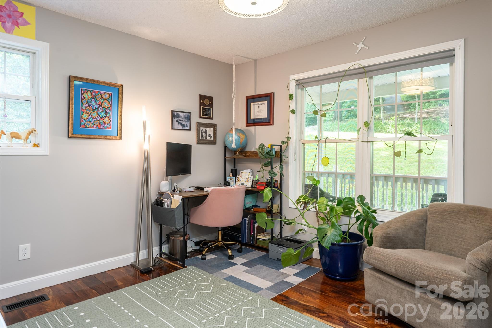 8 Coffey Place — Asheville