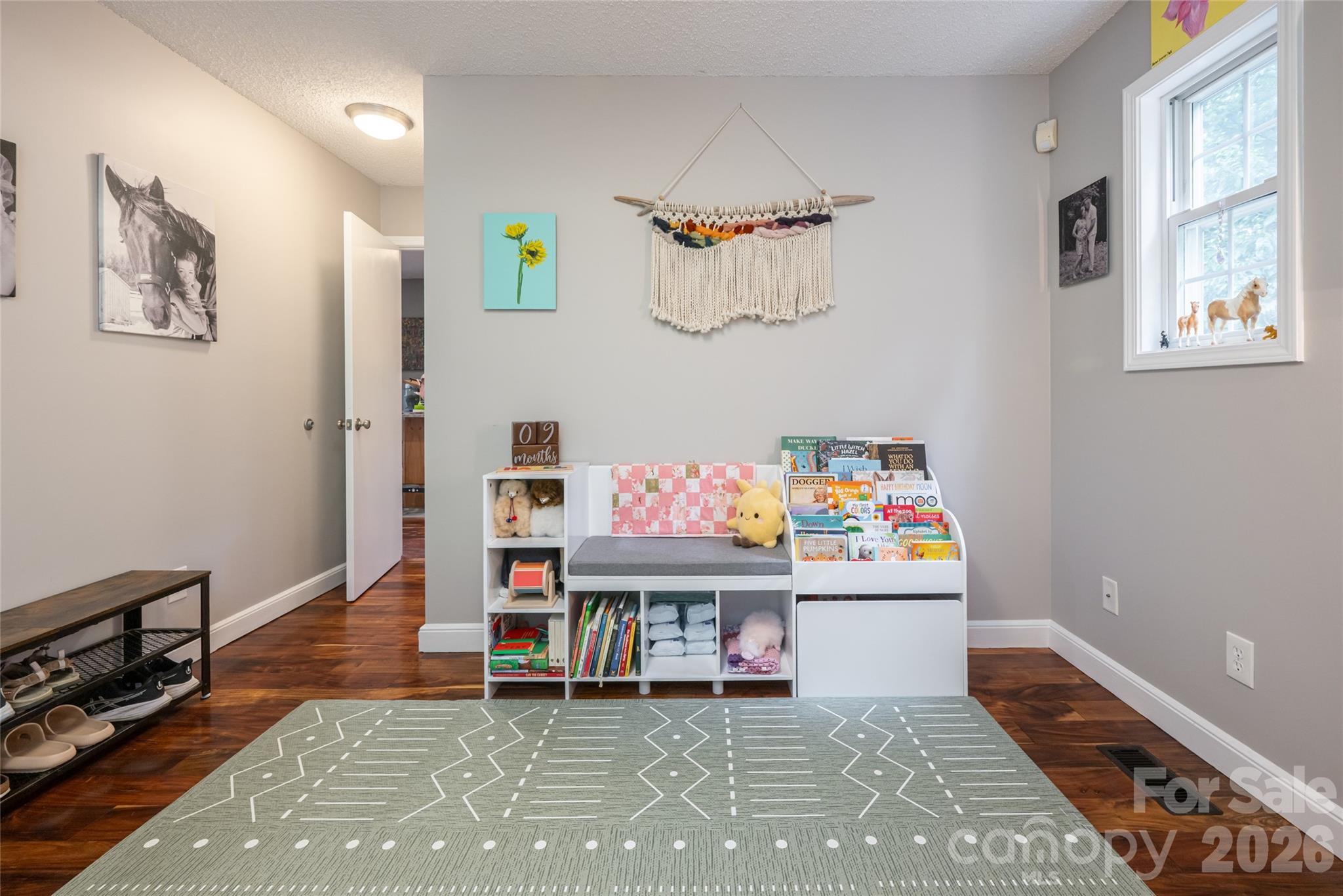8 Coffey Place — Asheville