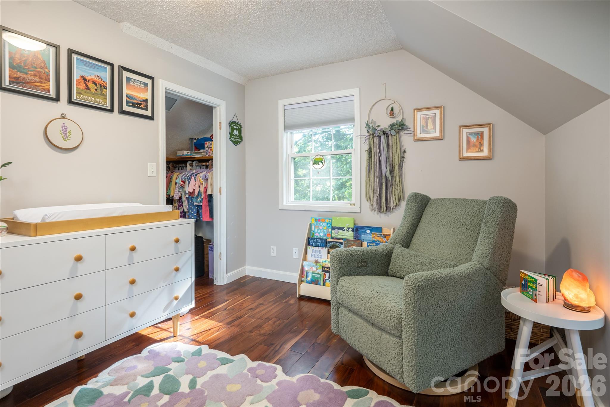 8 Coffey Place — Asheville