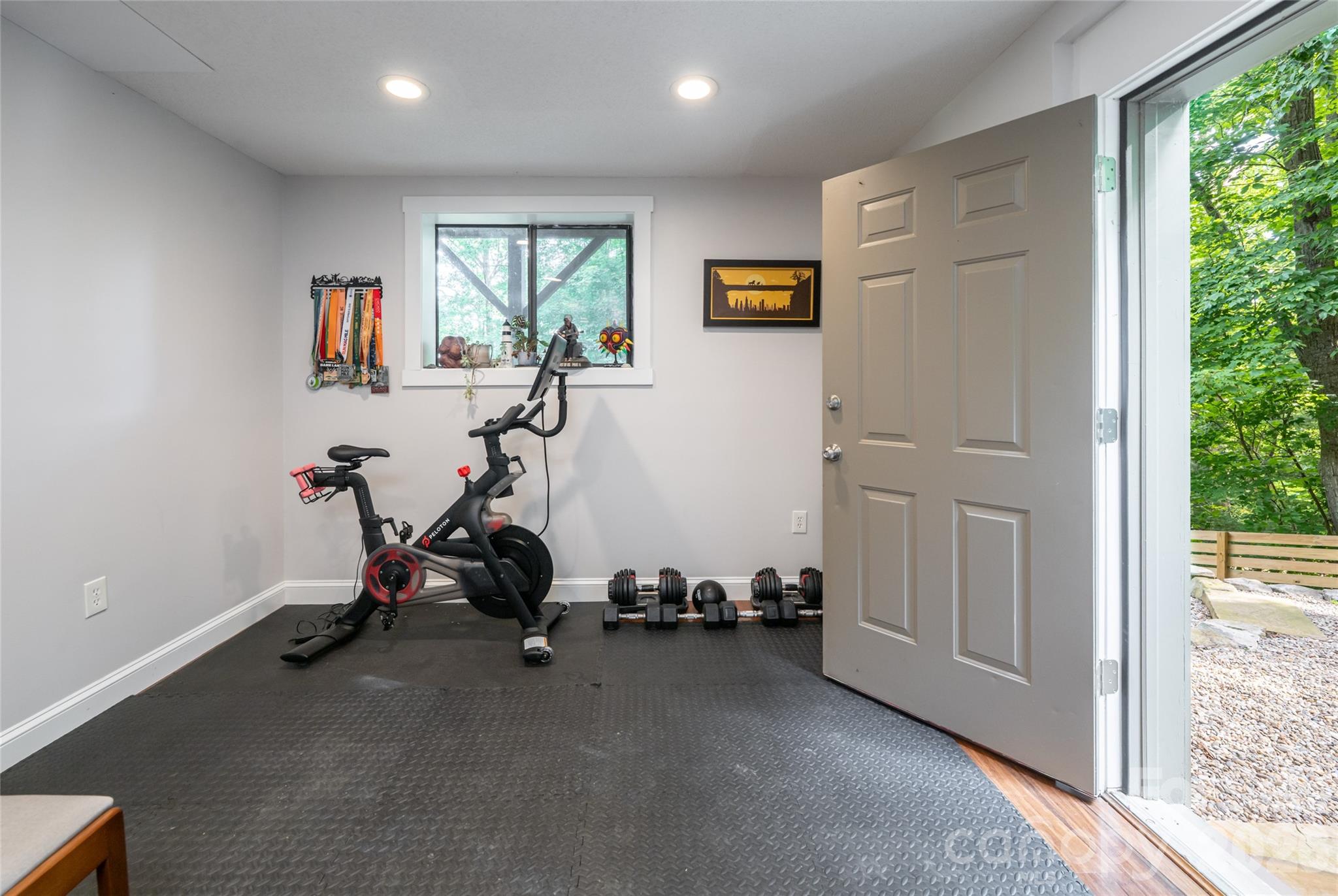 8 Coffey Place — Asheville