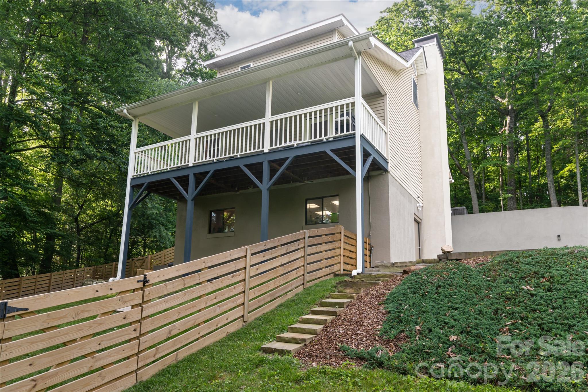 8 Coffey Place — Asheville