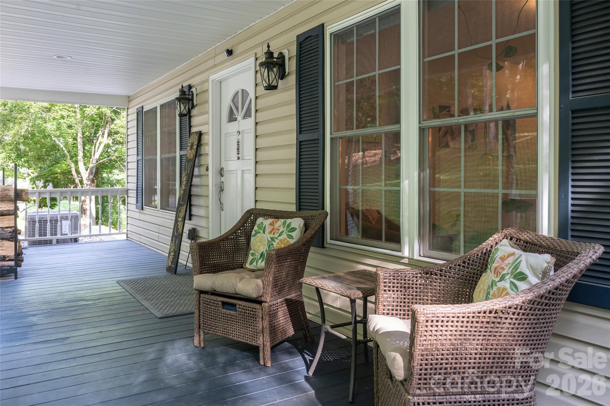 8 Coffey Place — Asheville