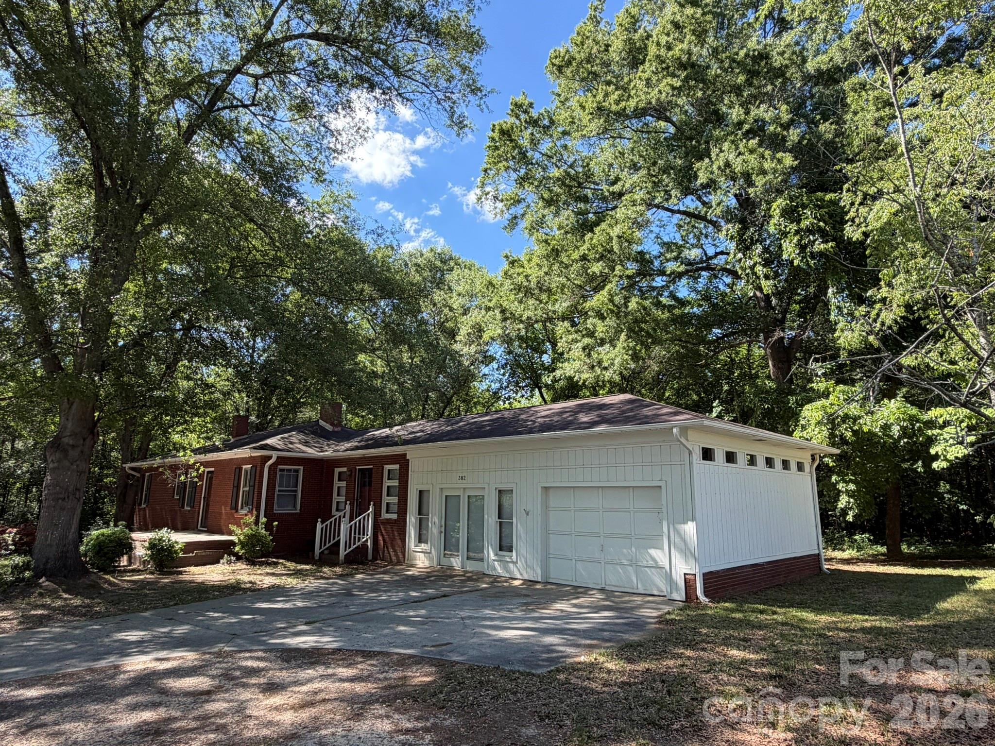 382 Alexis High Shoals Road — Dallas