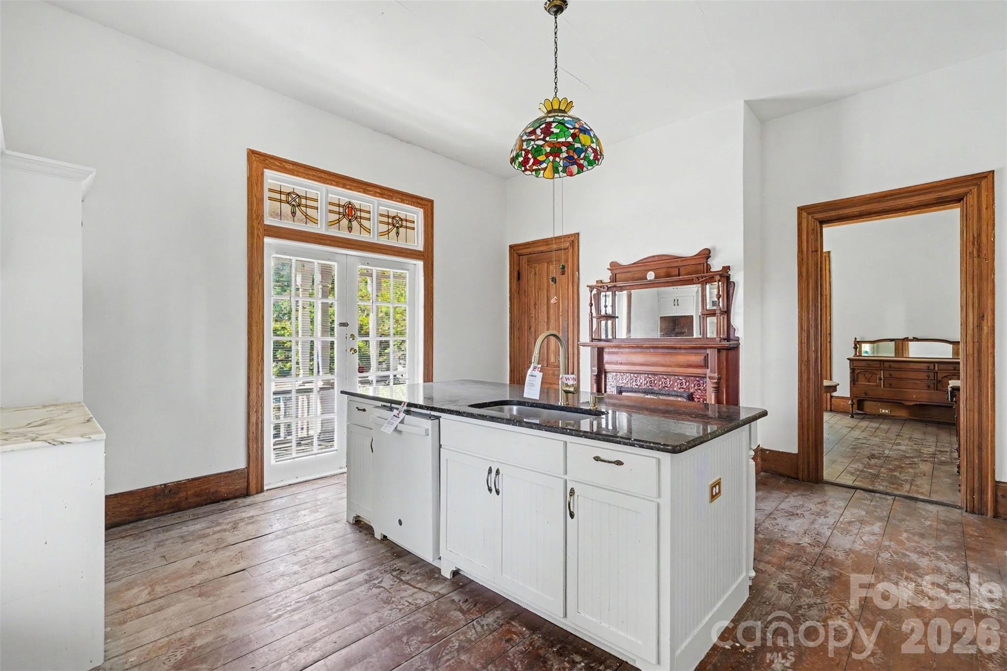 404 W Kerr Street — Salisbury