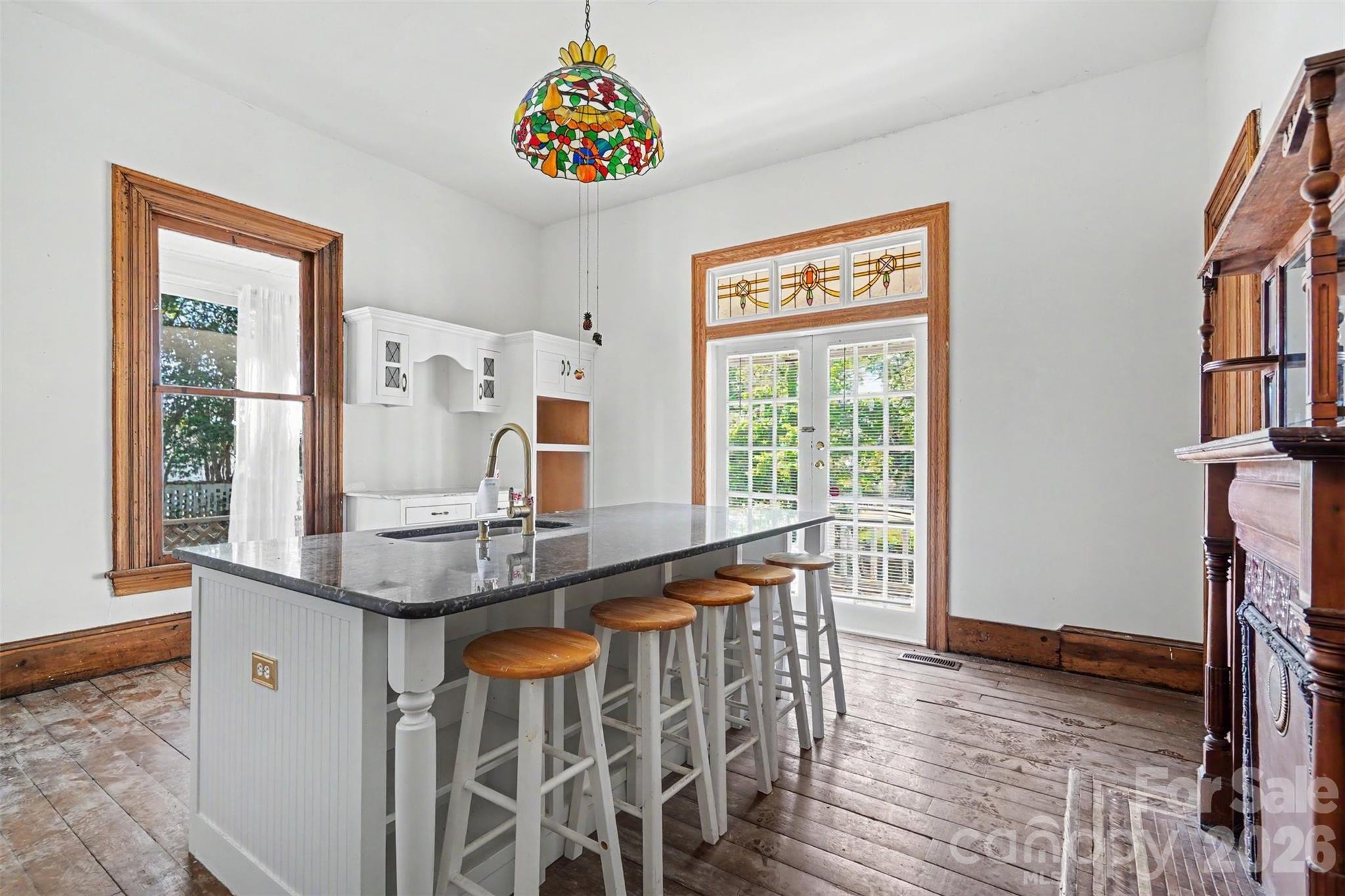 404 W Kerr Street — Salisbury