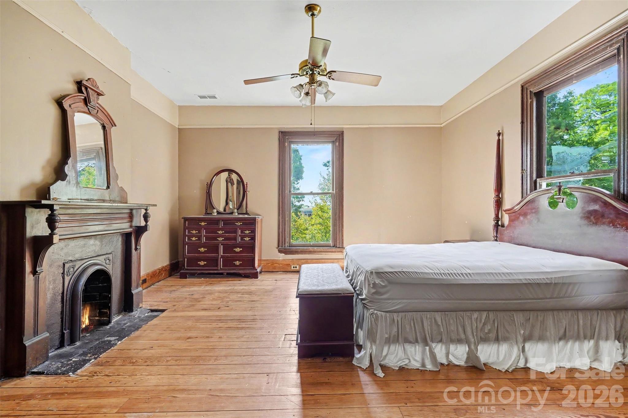 404 W Kerr Street — Salisbury