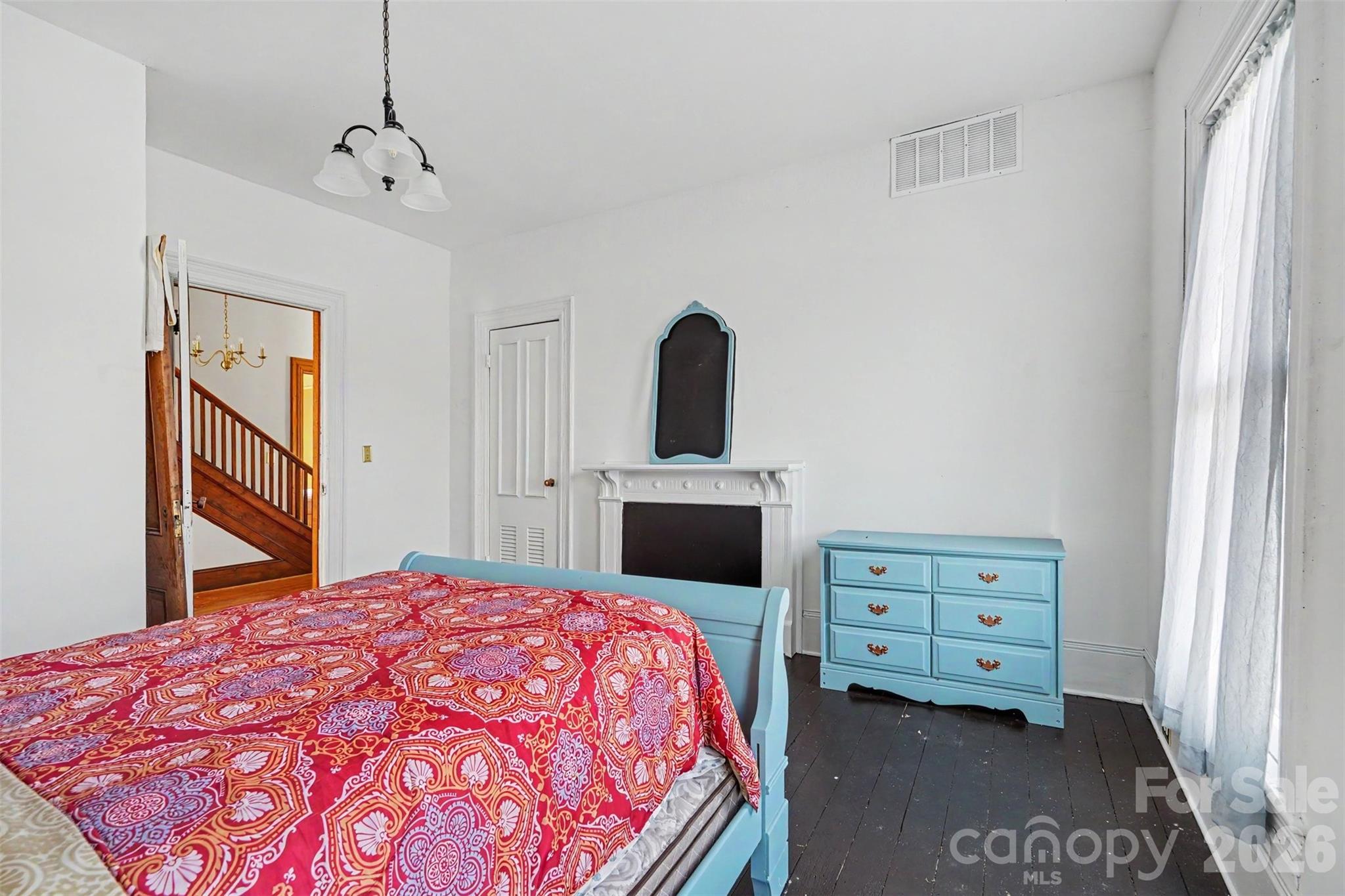 404 W Kerr Street — Salisbury