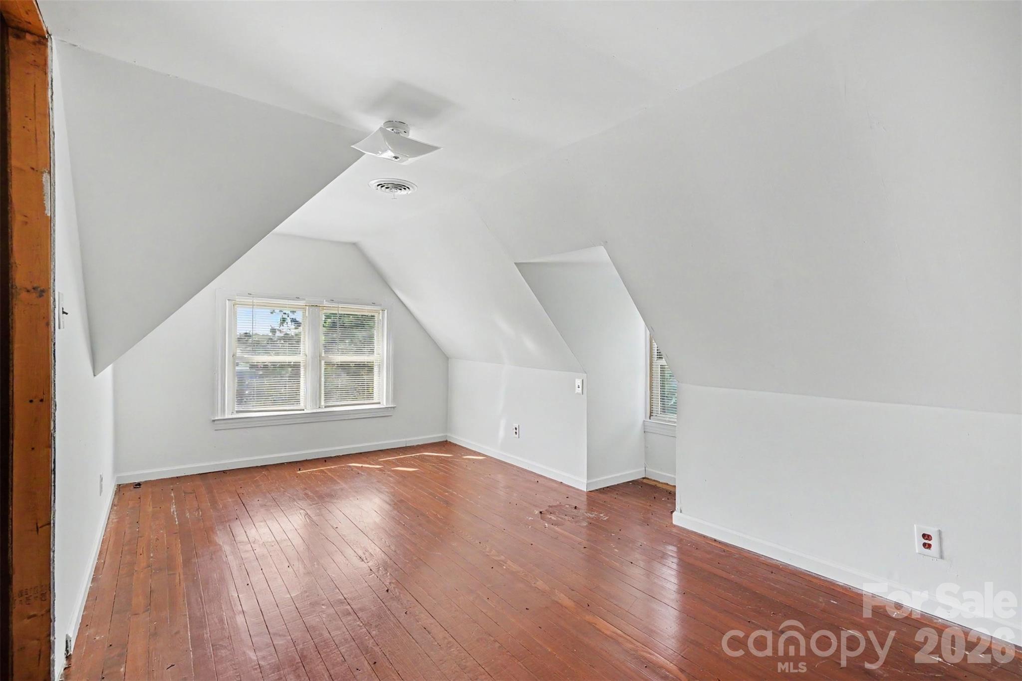 404 W Kerr Street — Salisbury