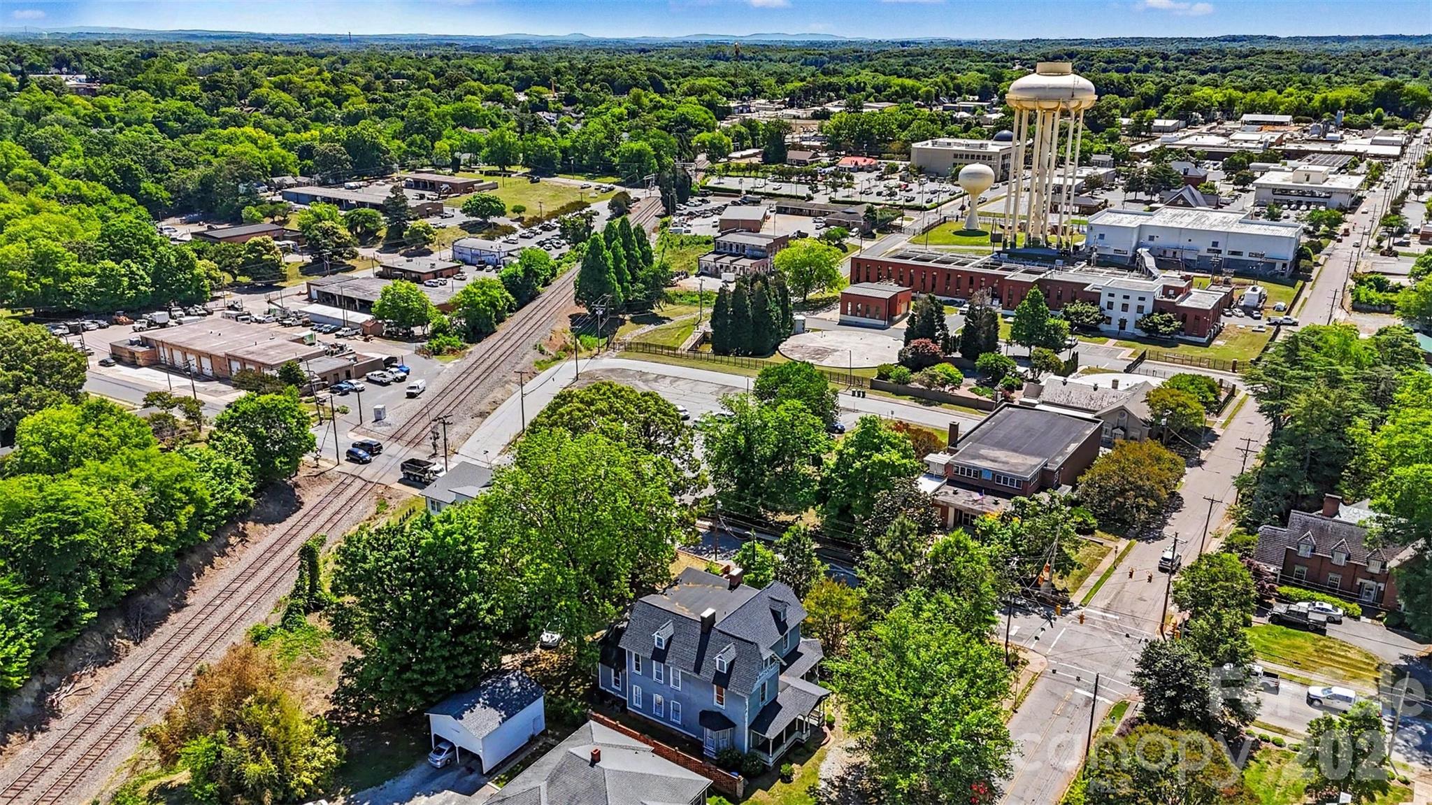 404 W Kerr Street — Salisbury