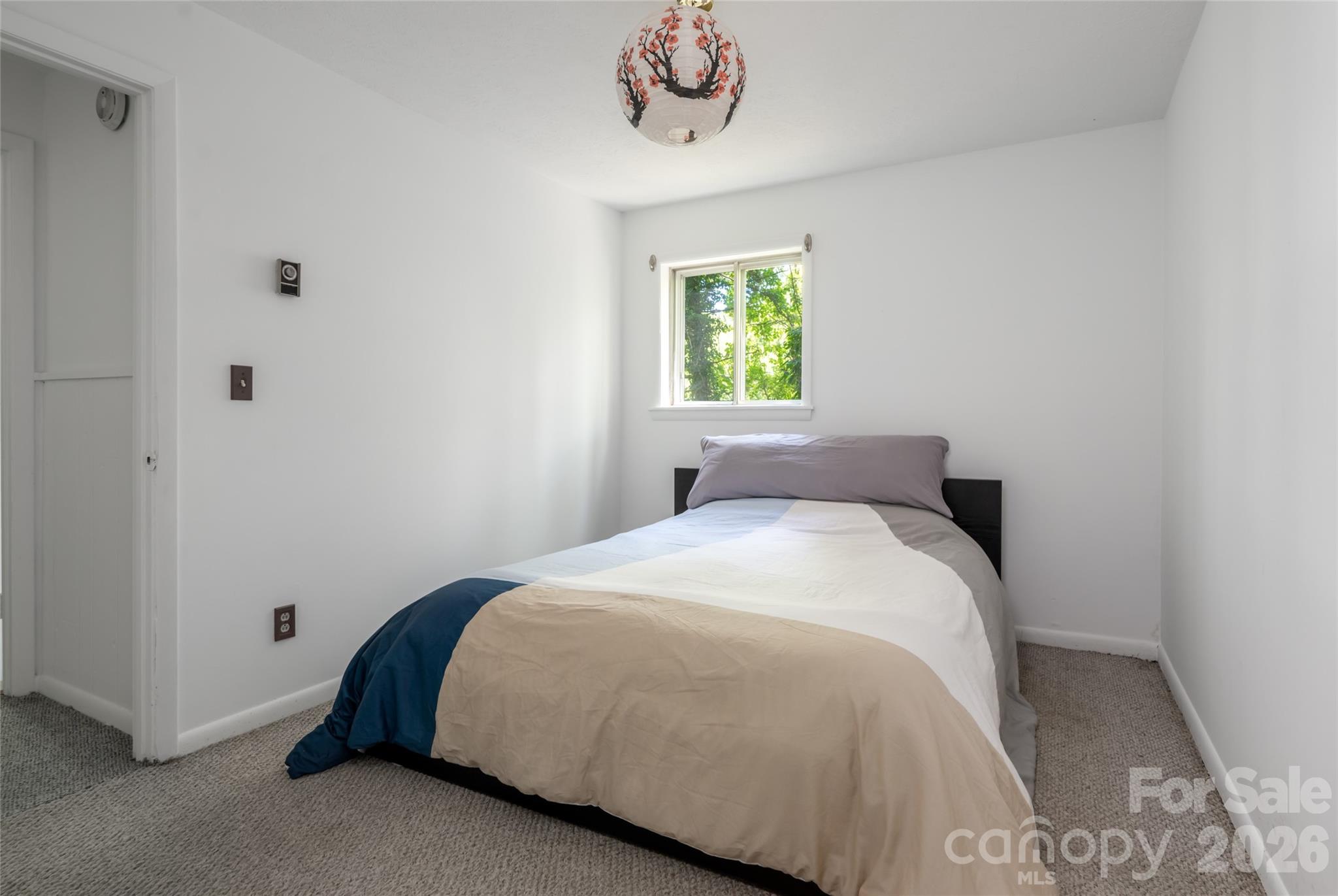 1 Beaverdam Knoll Road — Asheville
