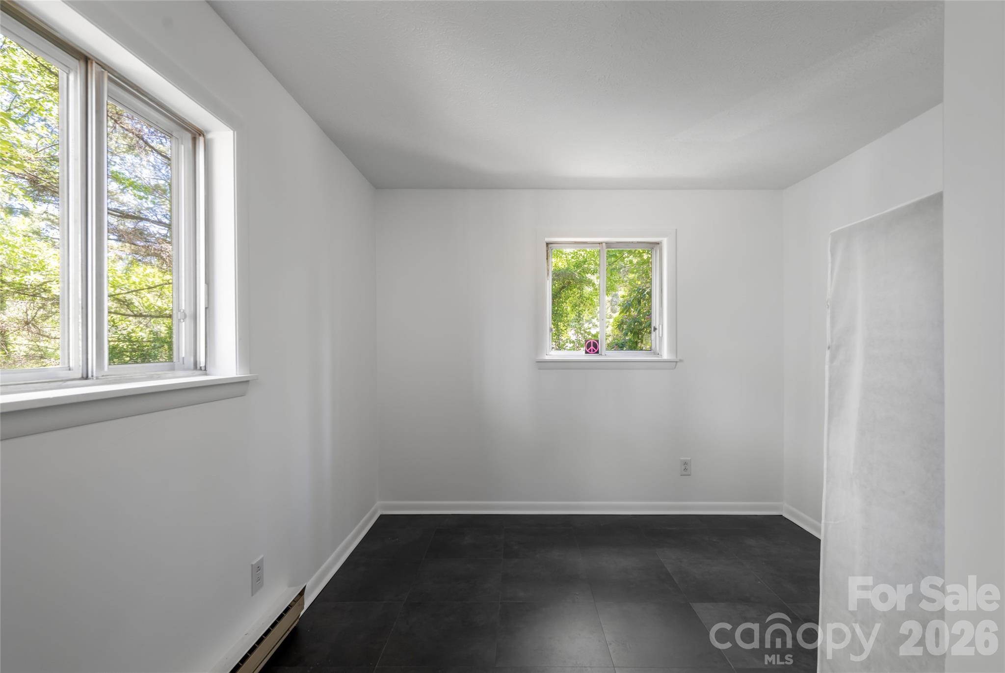 1 Beaverdam Knoll Road — Asheville
