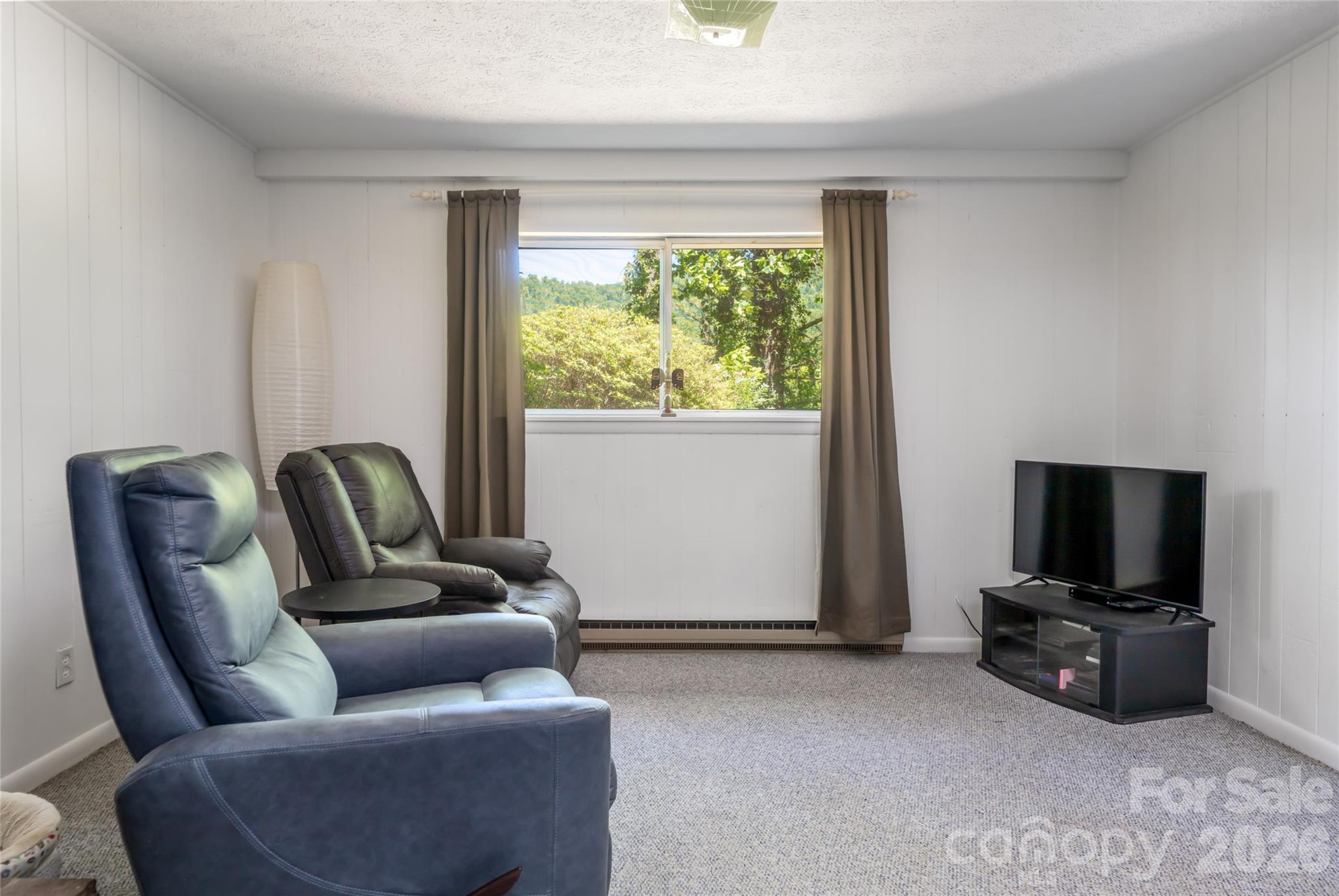 1 Beaverdam Knoll Road — Asheville
