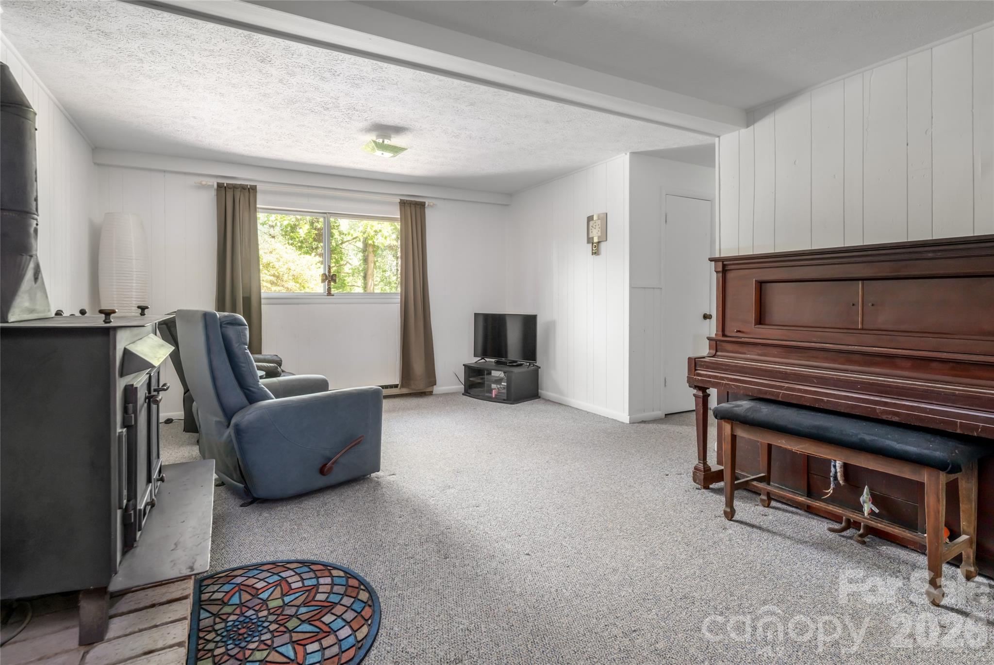 1 Beaverdam Knoll Road — Asheville