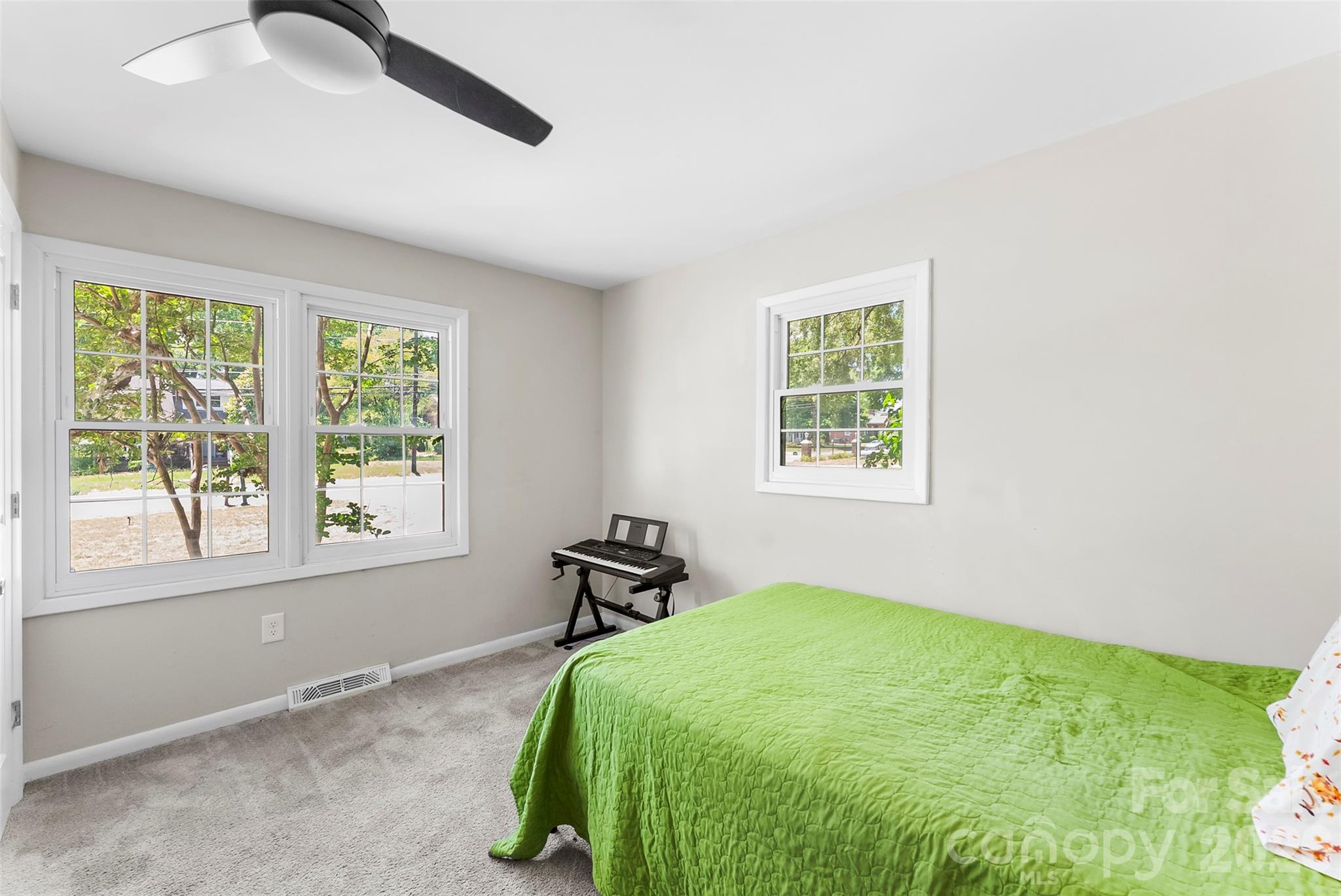8519 E Franklin Street — Mount Pleasant