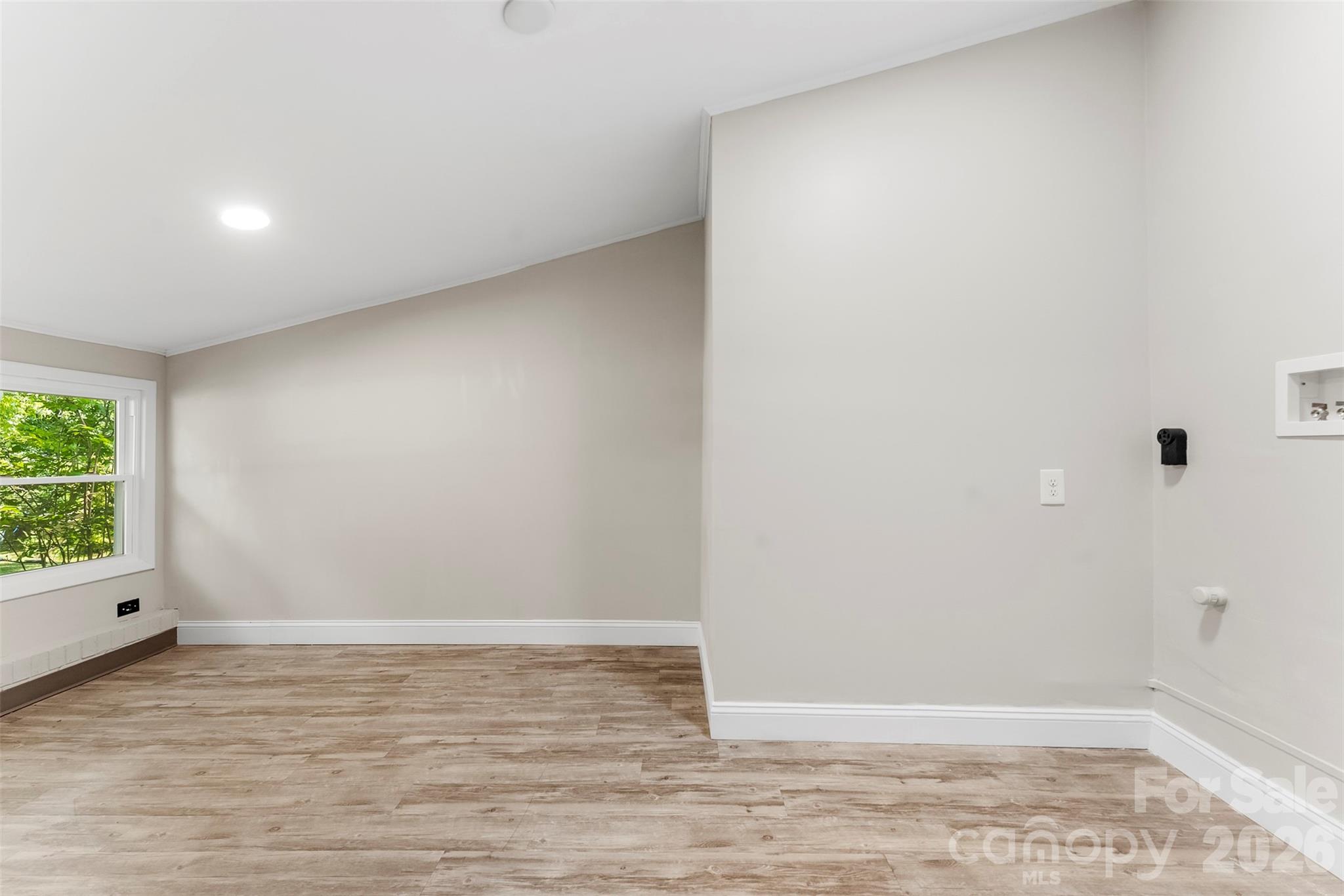 8519 E Franklin Street — Mount Pleasant