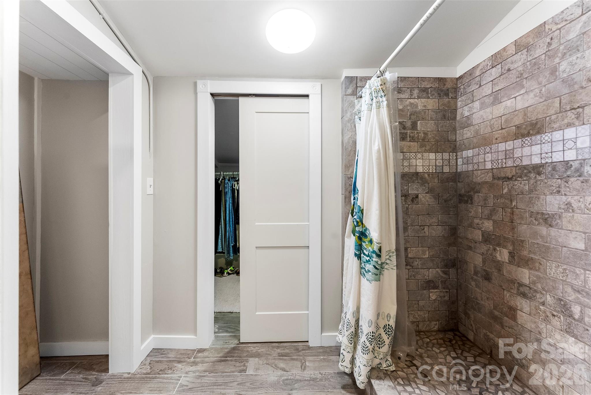8519 E Franklin Street — Mount Pleasant