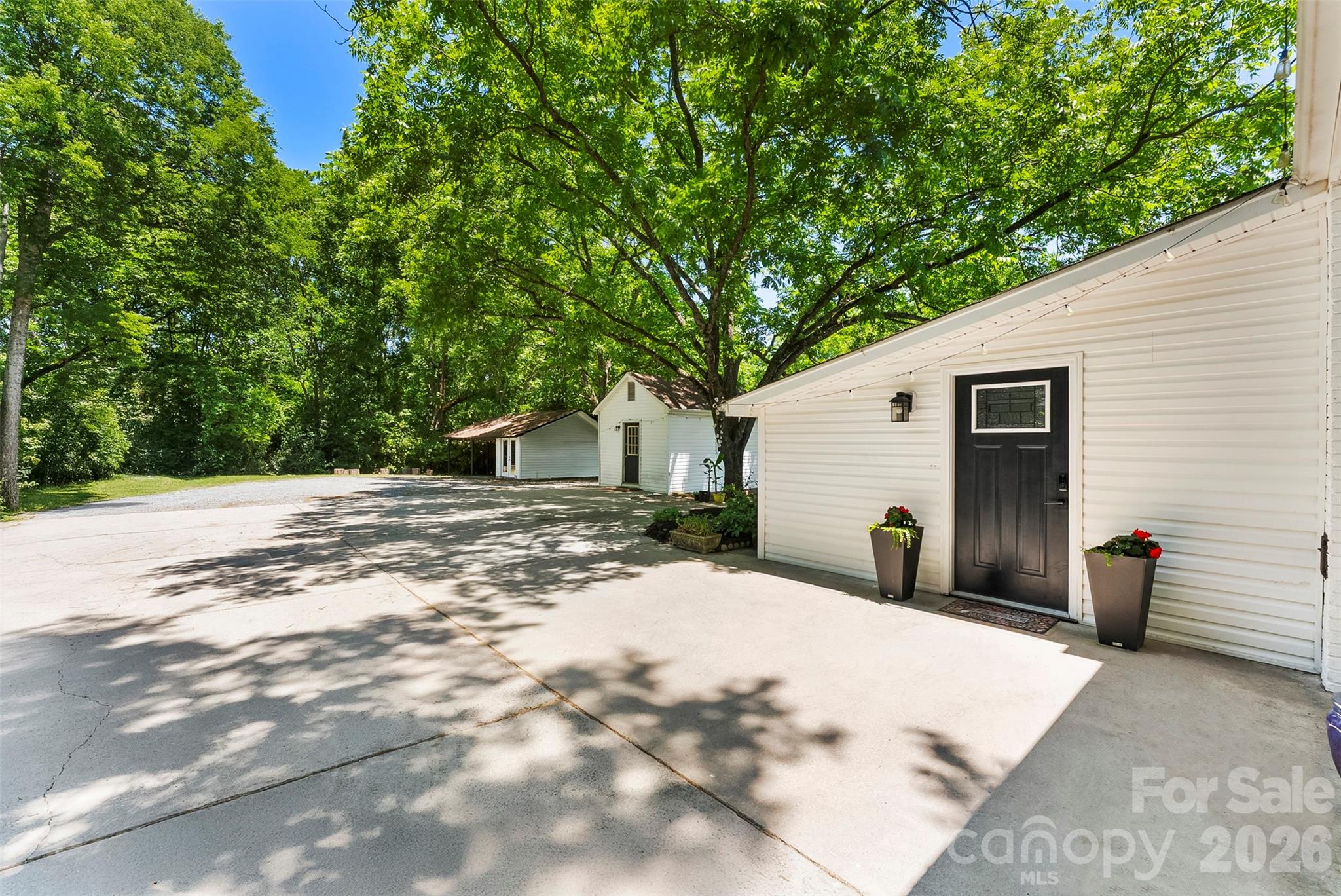 8519 E Franklin Street — Mount Pleasant