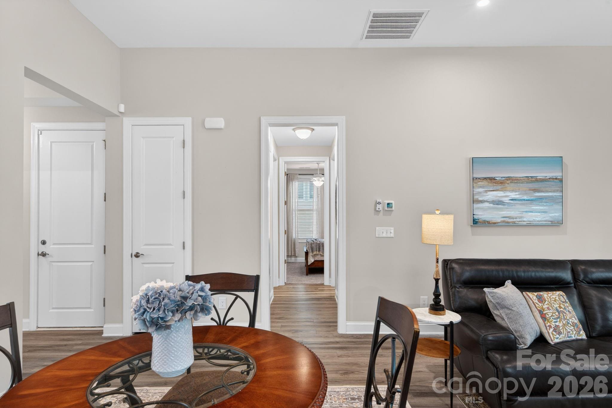 5539 Cheerful Lane — Charlotte