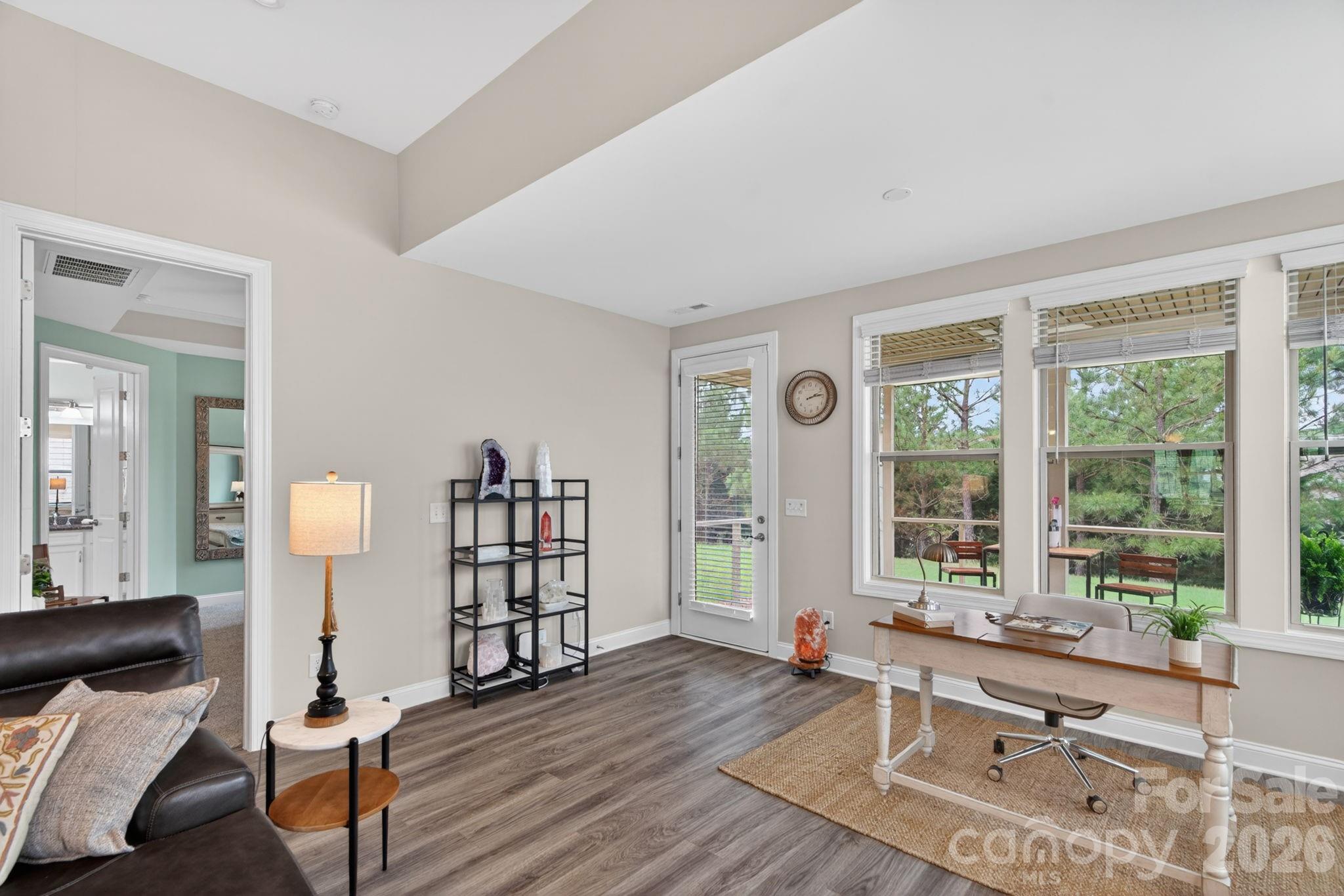 5539 Cheerful Lane — Charlotte