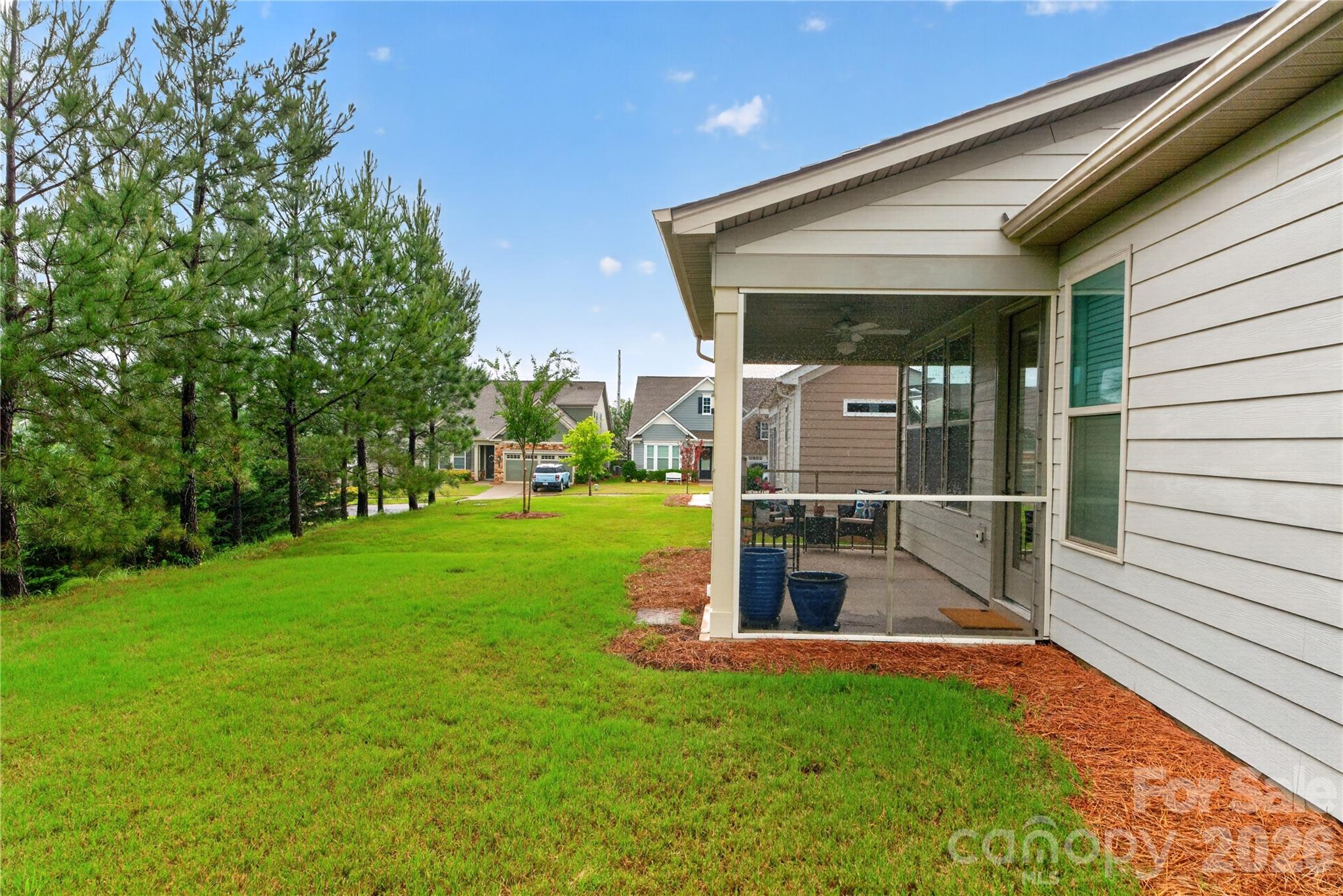 5539 Cheerful Lane — Charlotte