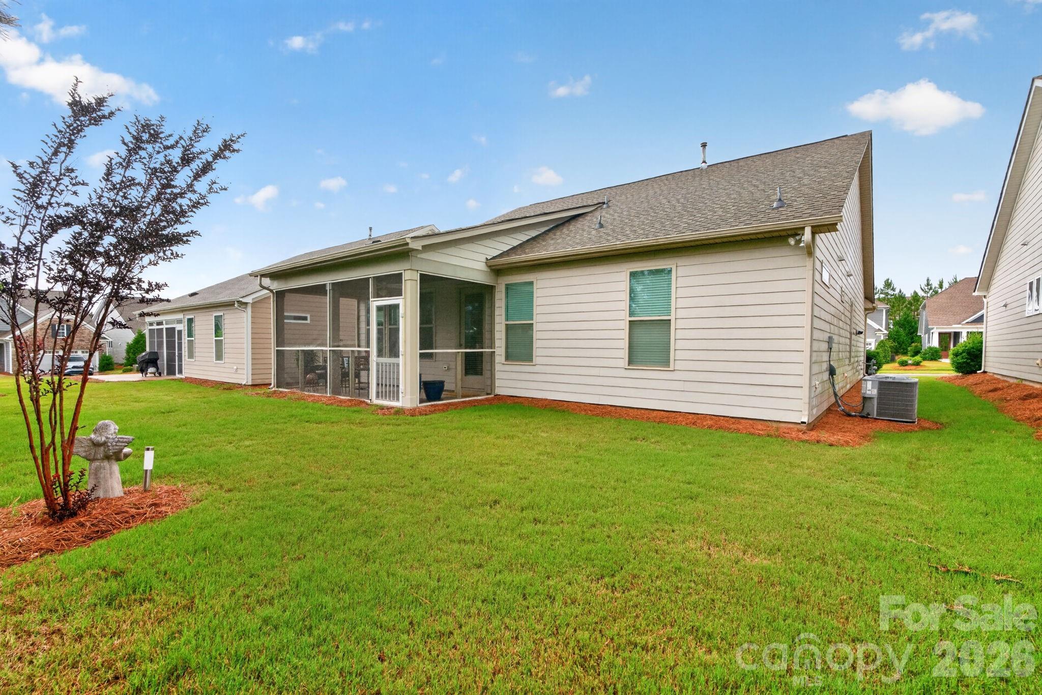 5539 Cheerful Lane — Charlotte
