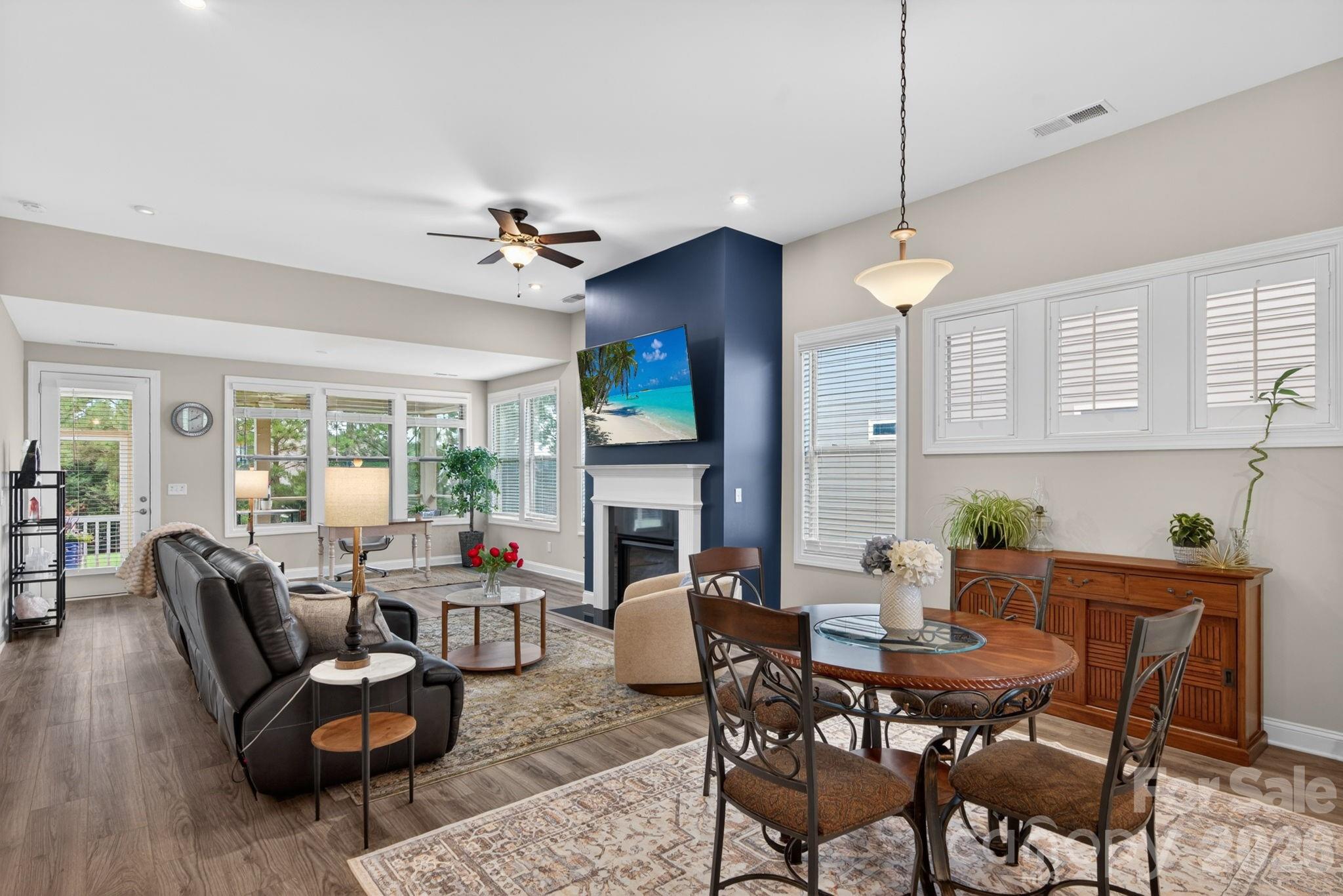 5539 Cheerful Lane — Charlotte