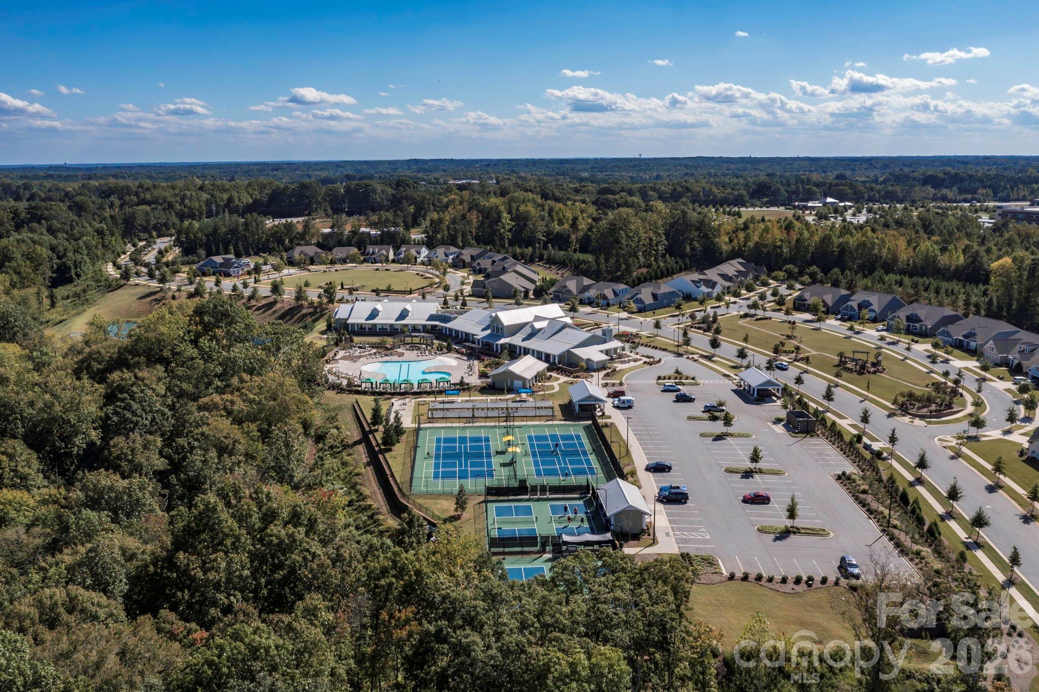 5539 Cheerful Lane — Charlotte