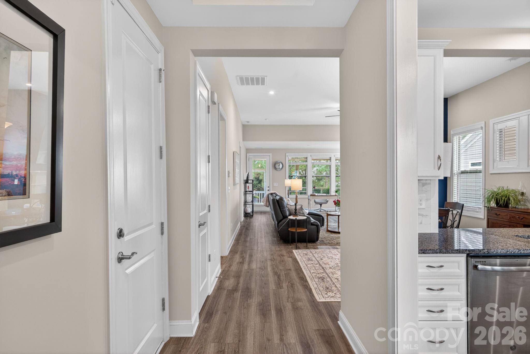 5539 Cheerful Lane — Charlotte