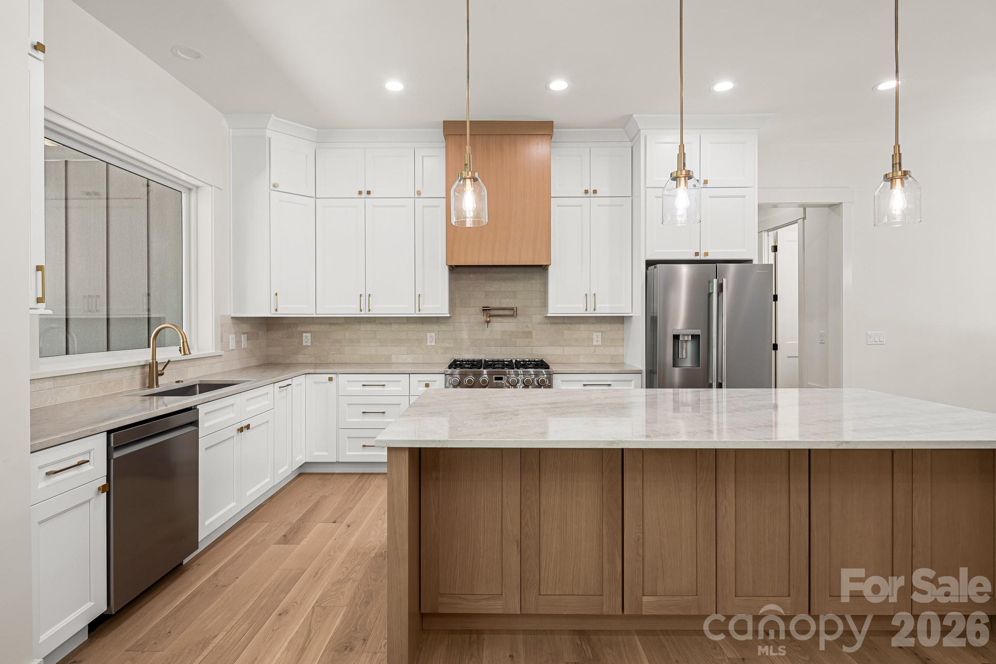 164 Reserve Way — Hendersonville