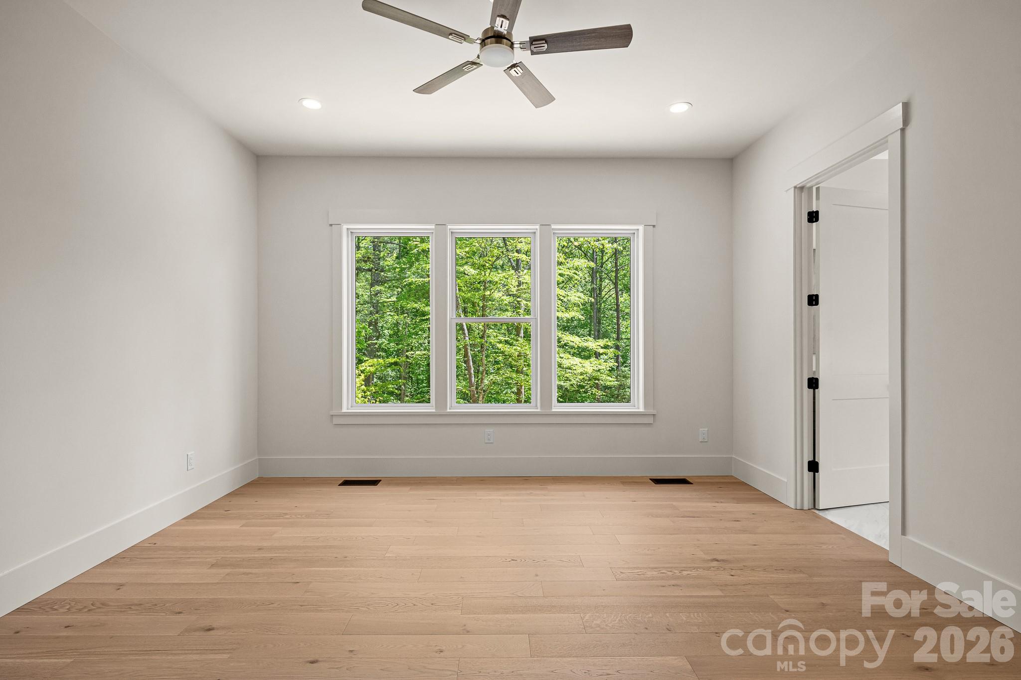164 Reserve Way — Hendersonville