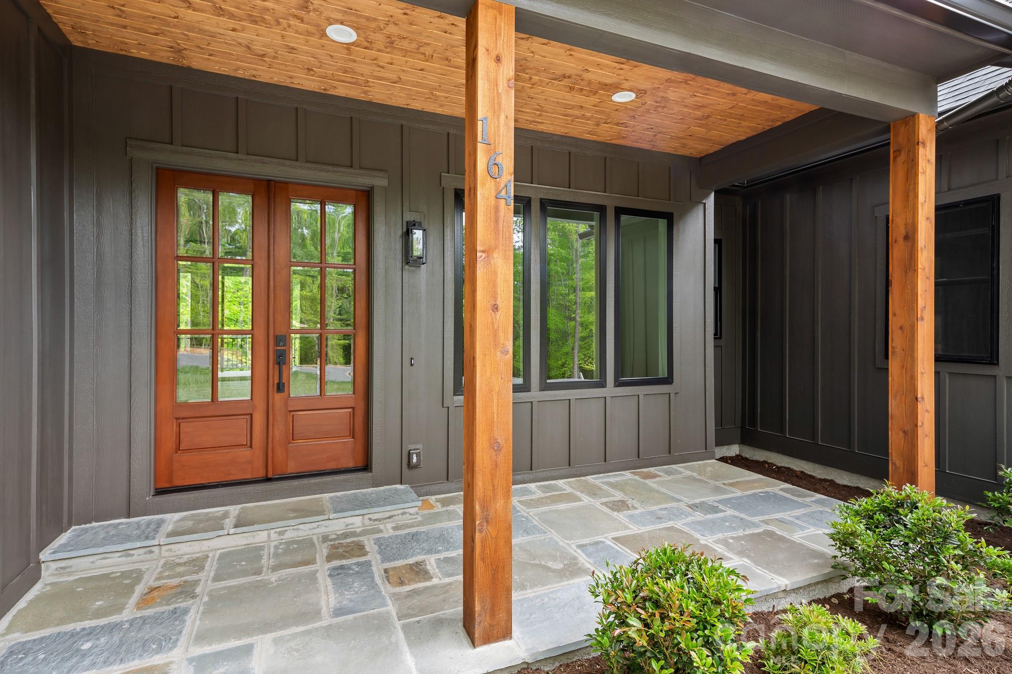 164 Reserve Way — Hendersonville