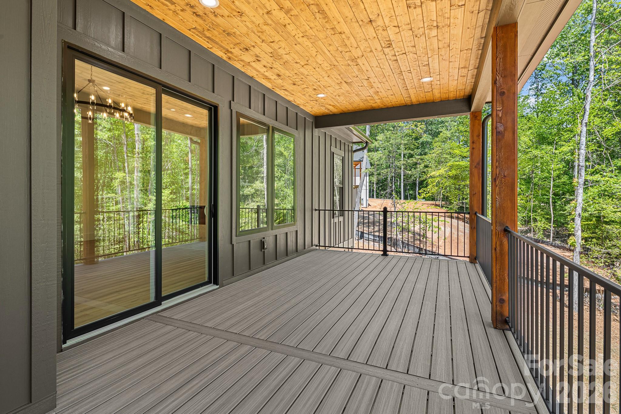164 Reserve Way — Hendersonville