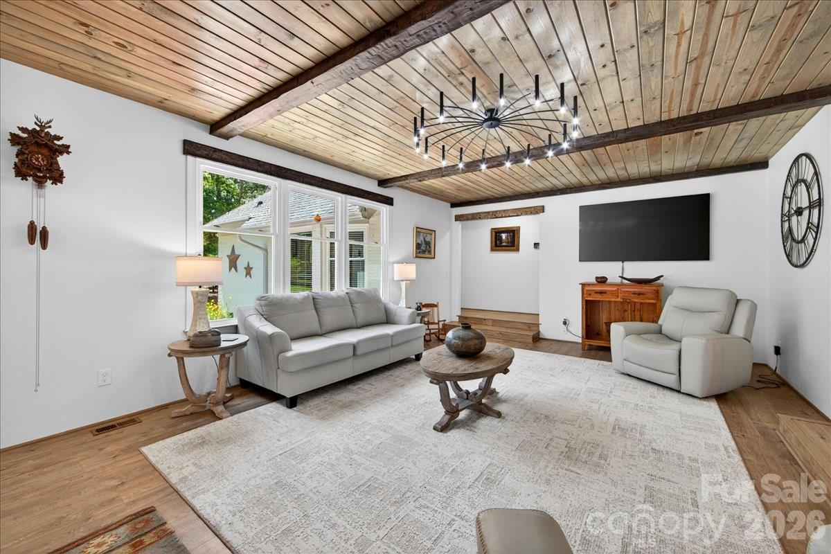 11100 Tara Oaks Drive — Mint Hill