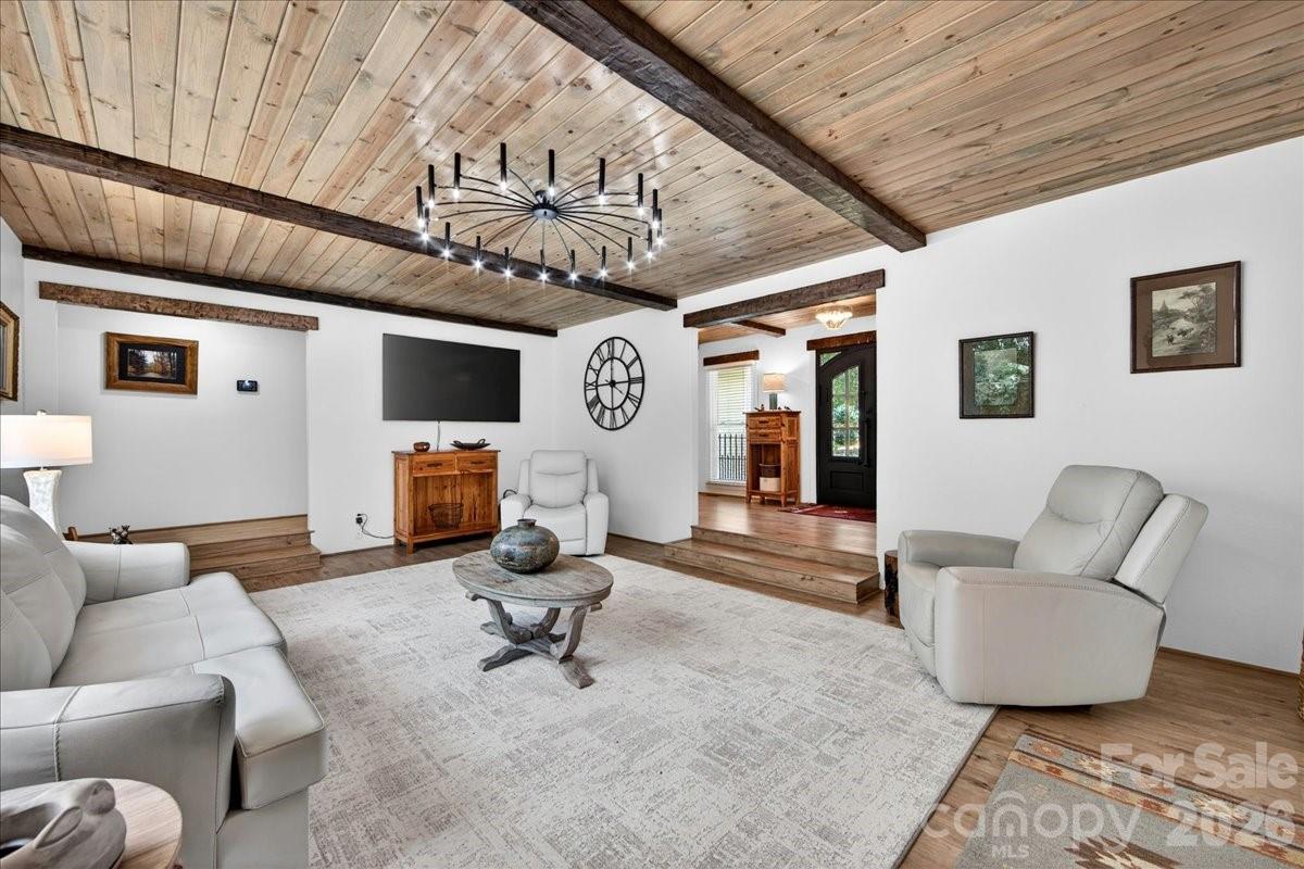 11100 Tara Oaks Drive — Mint Hill