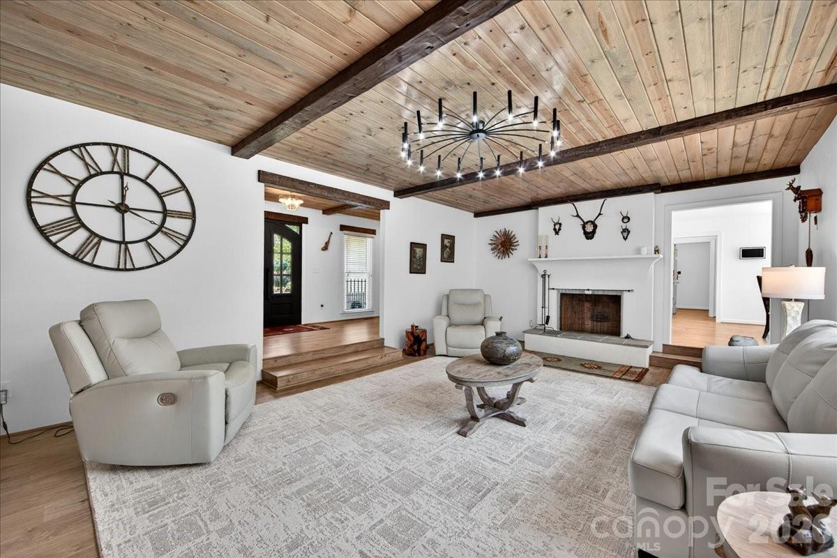 11100 Tara Oaks Drive — Mint Hill