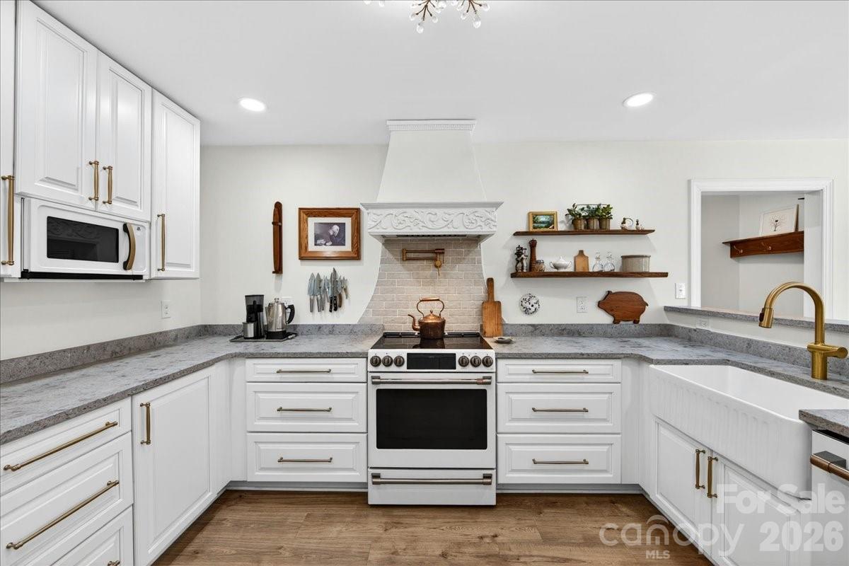 11100 Tara Oaks Drive — Mint Hill