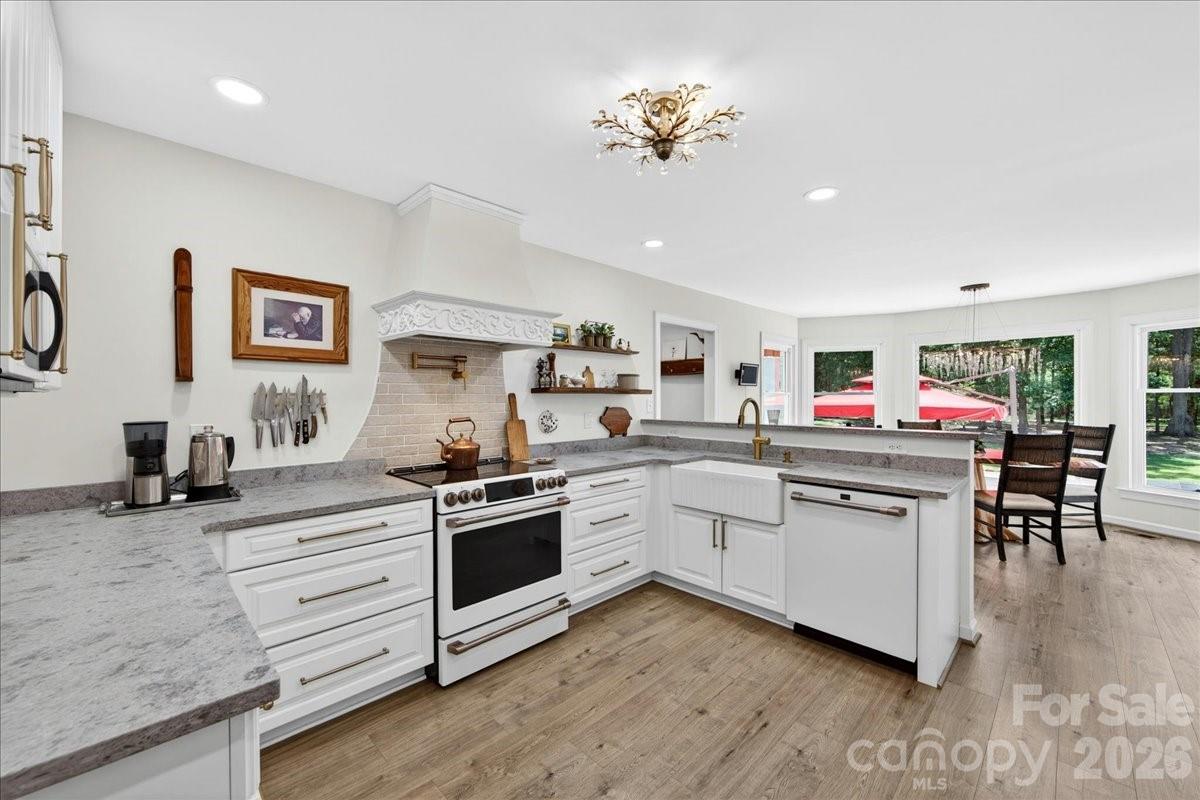 11100 Tara Oaks Drive — Mint Hill