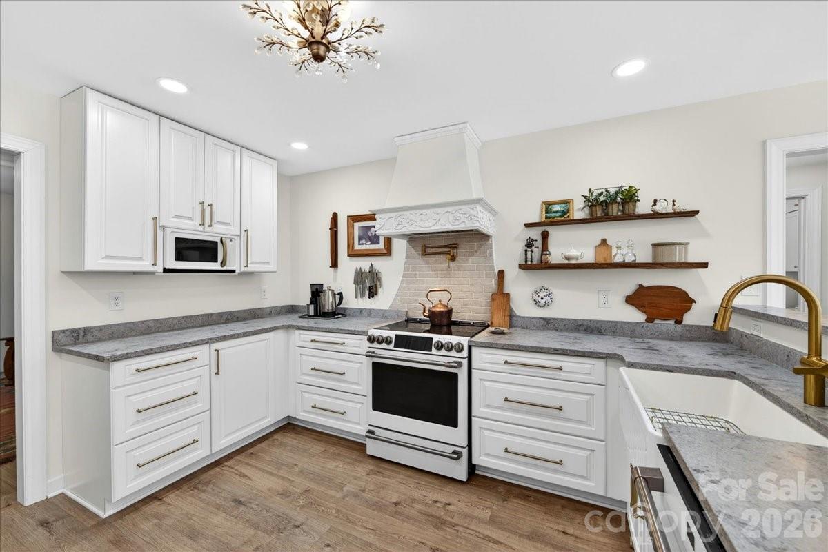 11100 Tara Oaks Drive — Mint Hill