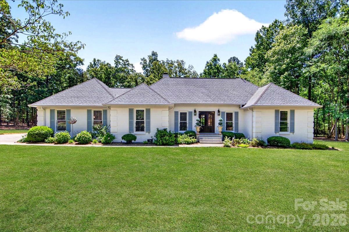 11100 Tara Oaks Drive — Mint Hill