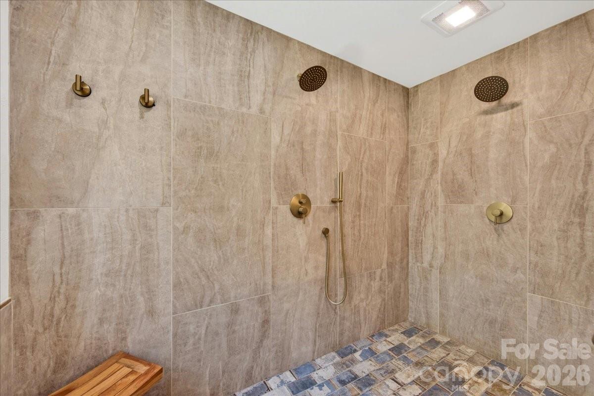 11100 Tara Oaks Drive — Mint Hill