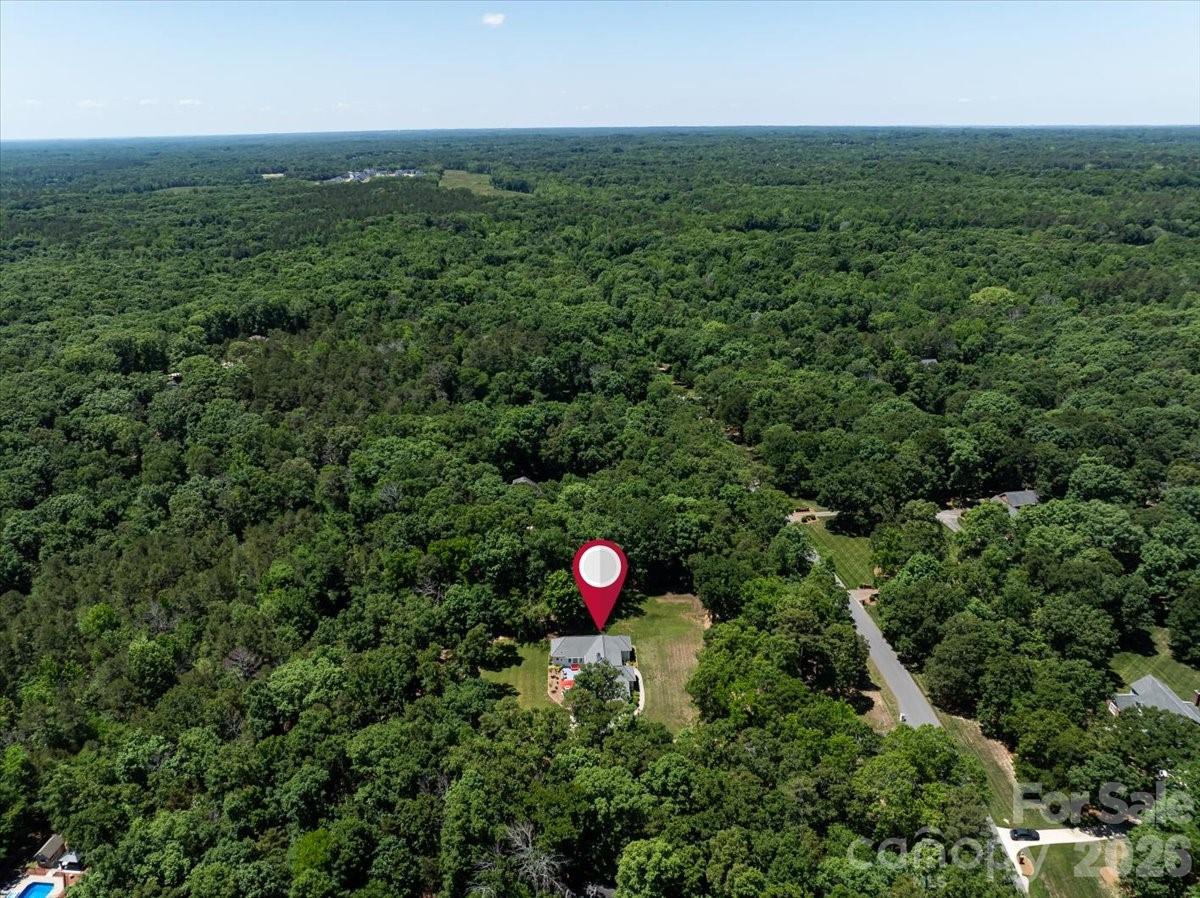 11100 Tara Oaks Drive — Mint Hill