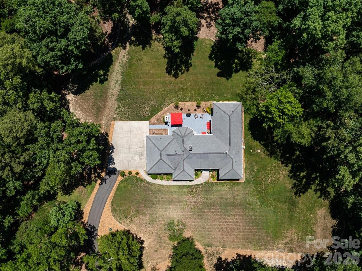 11100 Tara Oaks Drive — Mint Hill