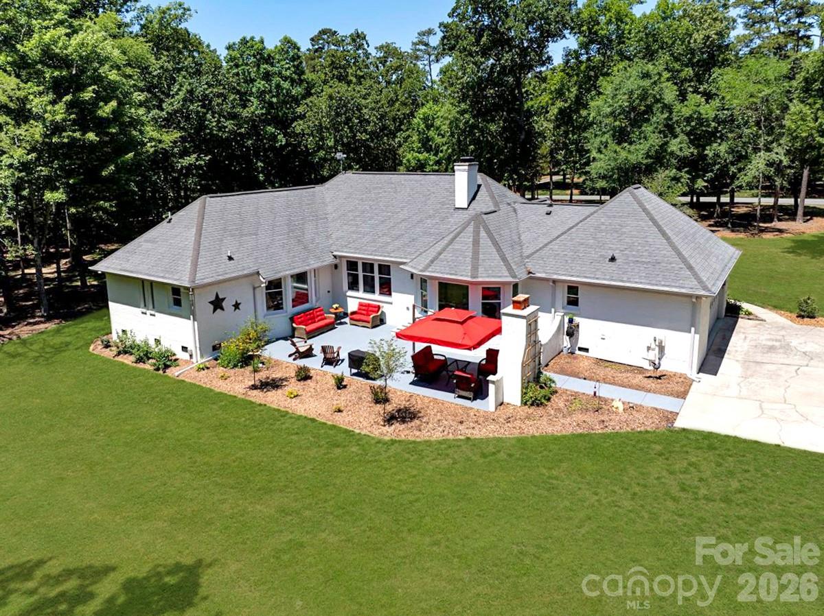 11100 Tara Oaks Drive — Mint Hill