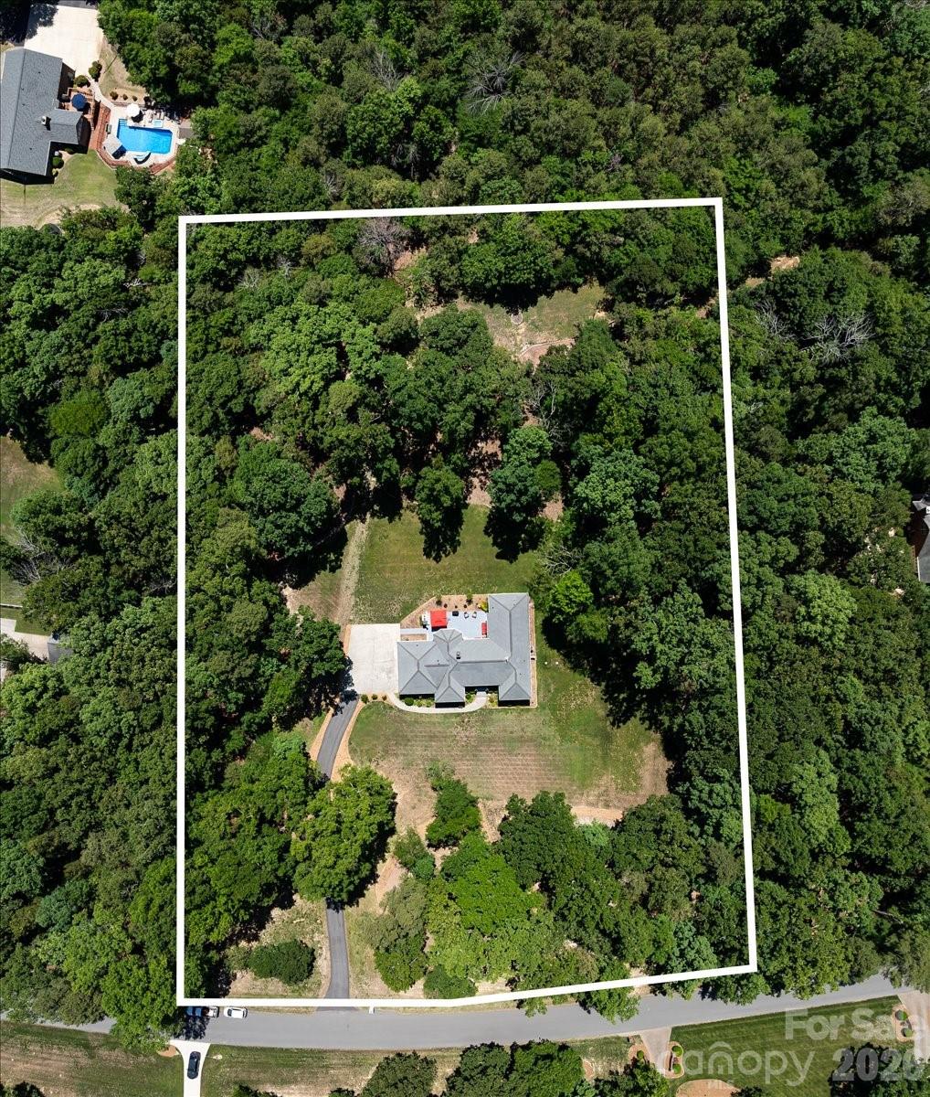 11100 Tara Oaks Drive — Mint Hill