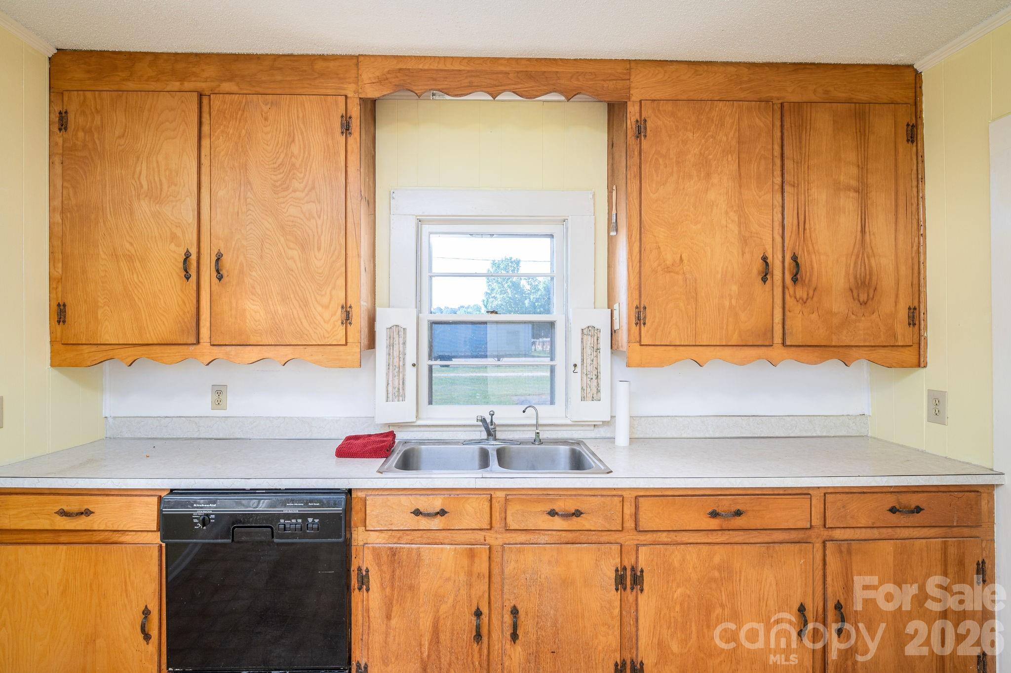 173 Salem Church Road — Lincolnton