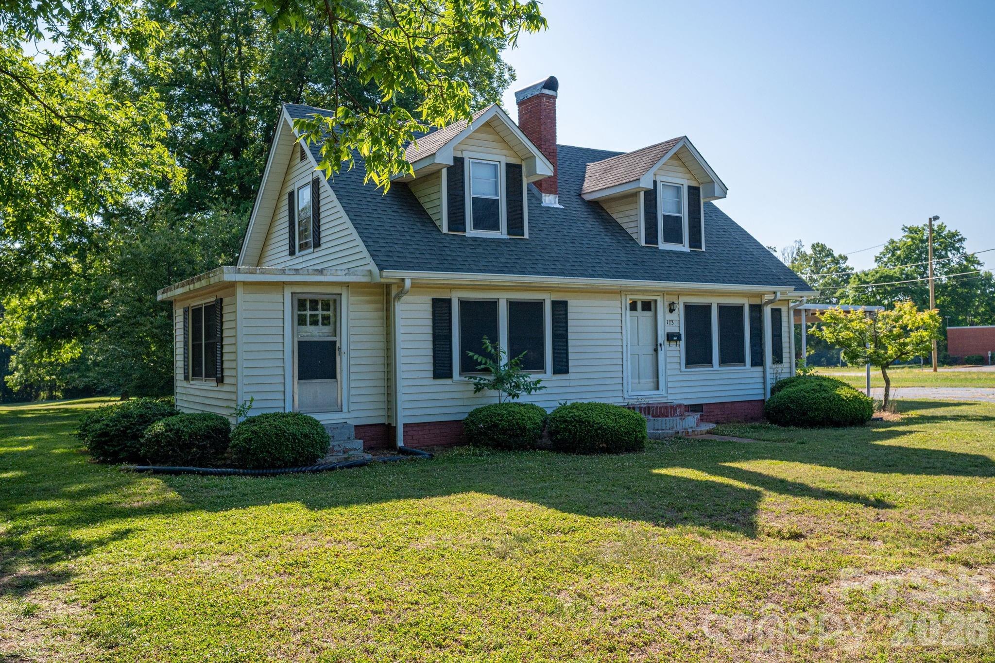 173 Salem Church Road — Lincolnton