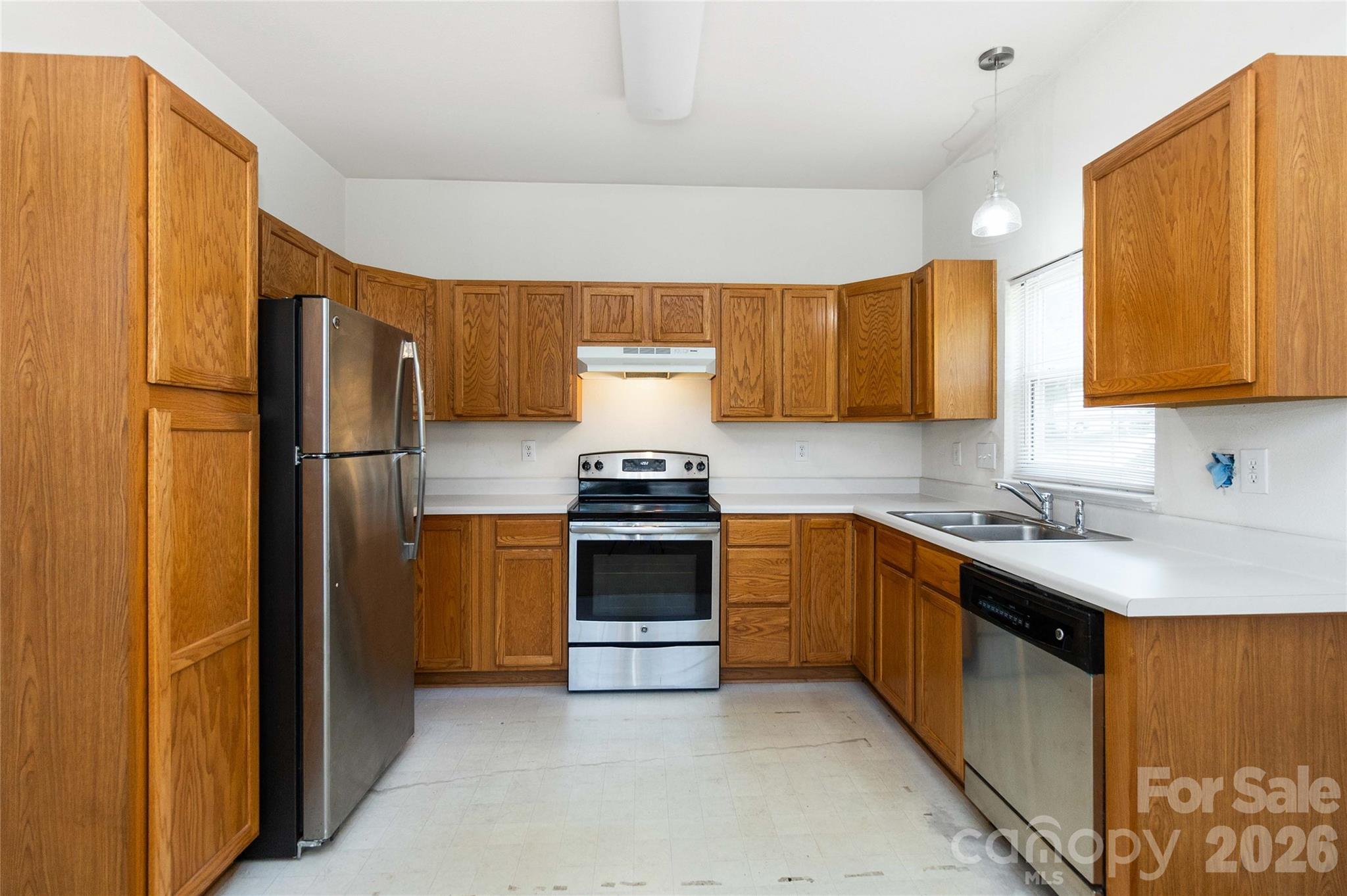 740 Aberdeen Glen Place — Charlotte